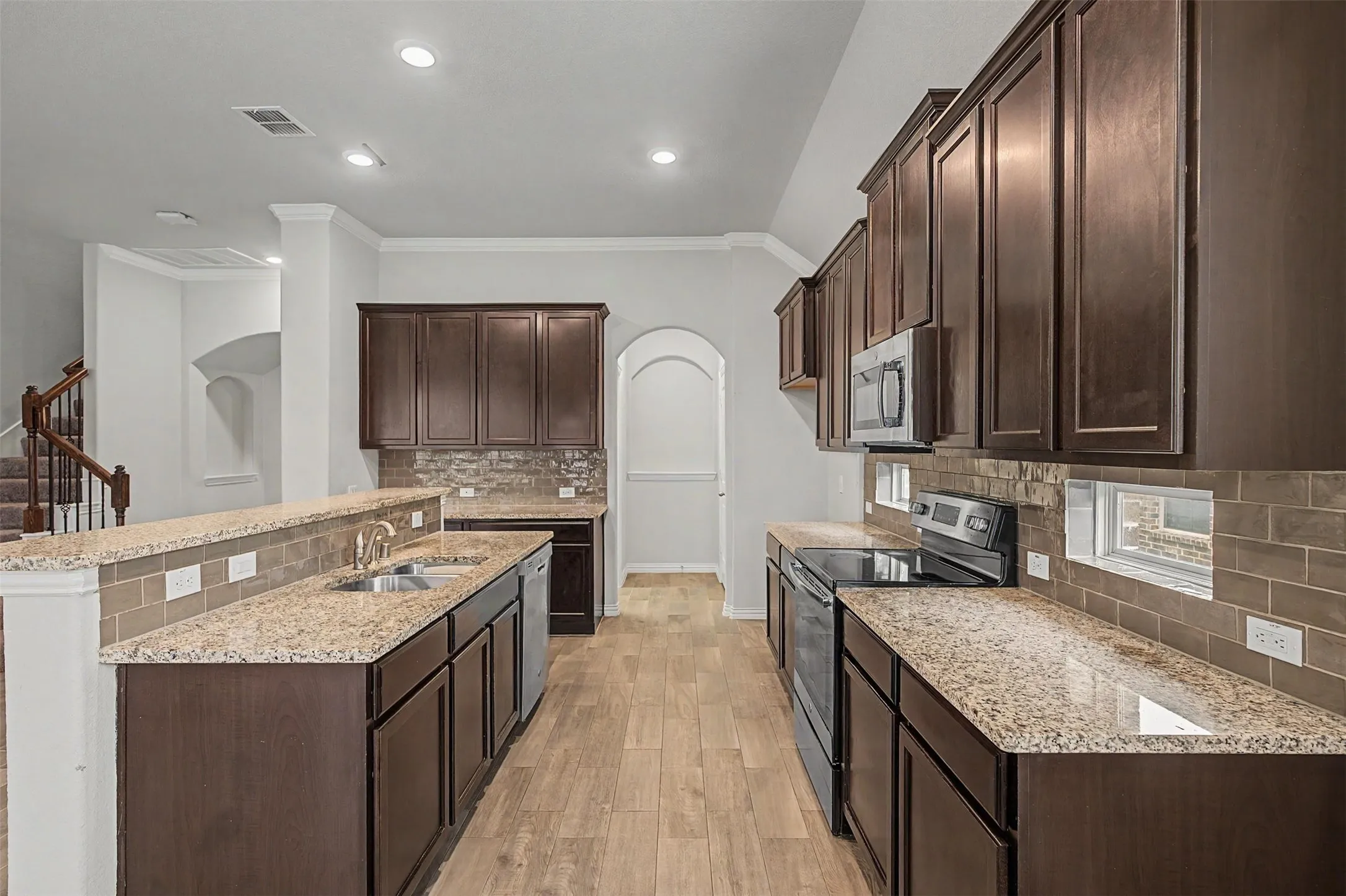 Single Family Residence For Sale in Rockwall County , 420 Attlee Drive, Fate, Texas 75189, 4 Bedroom, 4 Bathroom, 2 Garage spaces, 2,826 Sqft, built in 2019, mls#21279790, Real Estate Agent in Fate, Homes For Sale in Rockwall county, Homes For Sale in Fate, Realtor in Fate Texas, Real Estate Brokerage Independent Realty Texas, Luminita Cordes Realtor