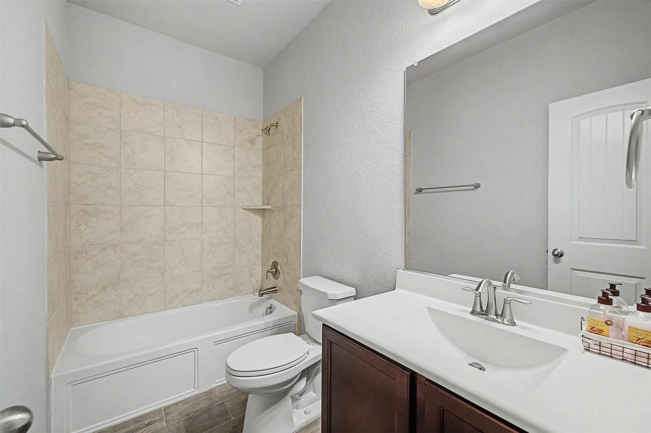 Single Family Residence For Sale in Rockwall County , 420 Attlee Drive, Fate, Texas 75189, 4 Bedroom, 4 Bathroom, 2 Garage spaces, 2,826 Sqft, built in 2019, mls#21279790, Real Estate Agent in Fate, Homes For Sale in Rockwall county, Homes For Sale in Fate, Realtor in Fate Texas, Real Estate Brokerage Independent Realty Texas, Luminita Cordes Realtor