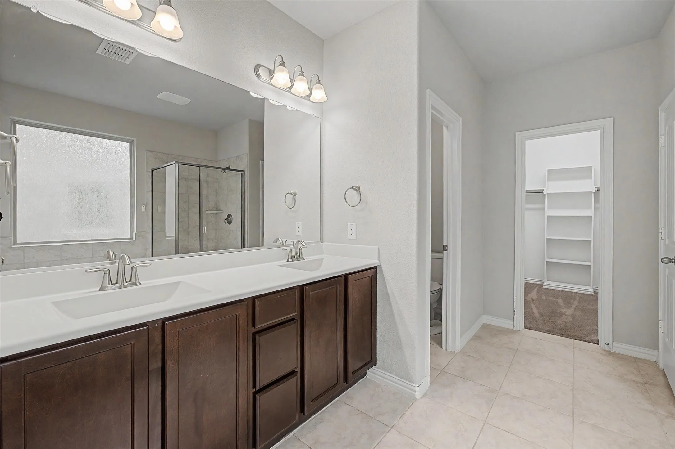 Single Family Residence For Sale in Rockwall County , 420 Attlee Drive, Fate, Texas 75189, 4 Bedroom, 4 Bathroom, 2 Garage spaces, 2,826 Sqft, built in 2019, mls#21279790, Real Estate Agent in Fate, Homes For Sale in Rockwall county, Homes For Sale in Fate, Realtor in Fate Texas, Real Estate Brokerage Independent Realty Texas, Luminita Cordes Realtor