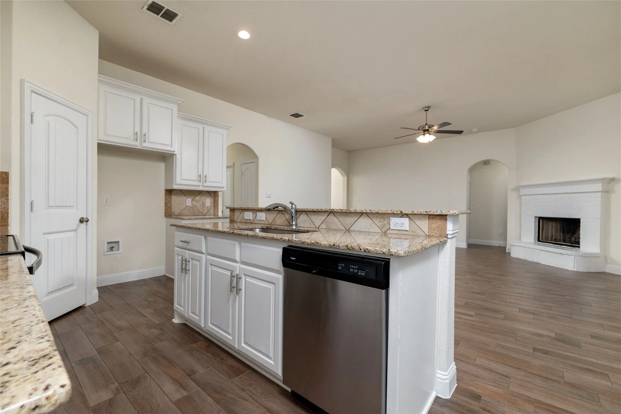 Single Family Residence For Sale in Tarrant County , 3716 Jazmine Drive, Forest Hill, Texas 76140, 3 Bedrooms, 2 Bathrooms, 2 Garage spaces, 1,847 Sqft, built in 2018, Price $299,950, mls#21279920, Real Estate Agent in Forest Hill, Homes For Sale in Tarrant county, Homes For Sale in Forest Hill, Realtor in Forest Hill Texas, Real Estate Brokerage Independent Realty Texas, Luminita Cordes Realtor