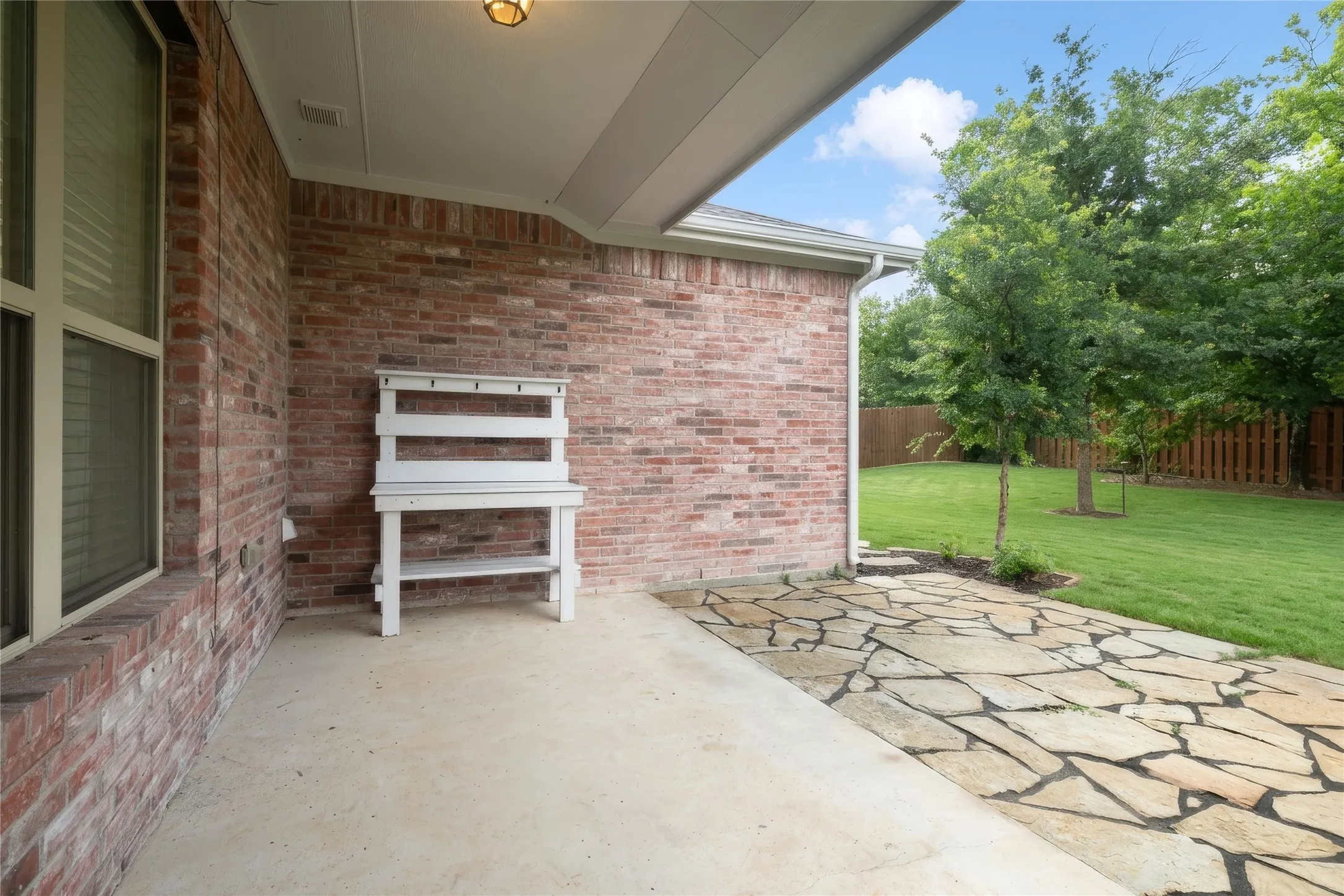 Single Family Residence For Sale in Tarrant County , 3716 Jazmine Drive, Forest Hill, Texas 76140, 3 Bedrooms, 2 Bathrooms, 2 Garage spaces, 1,847 Sqft, built in 2018, Price $299,950, mls#21279920, Real Estate Agent in Forest Hill, Homes For Sale in Tarrant county, Homes For Sale in Forest Hill, Realtor in Forest Hill Texas, Real Estate Brokerage Independent Realty Texas, Luminita Cordes Realtor