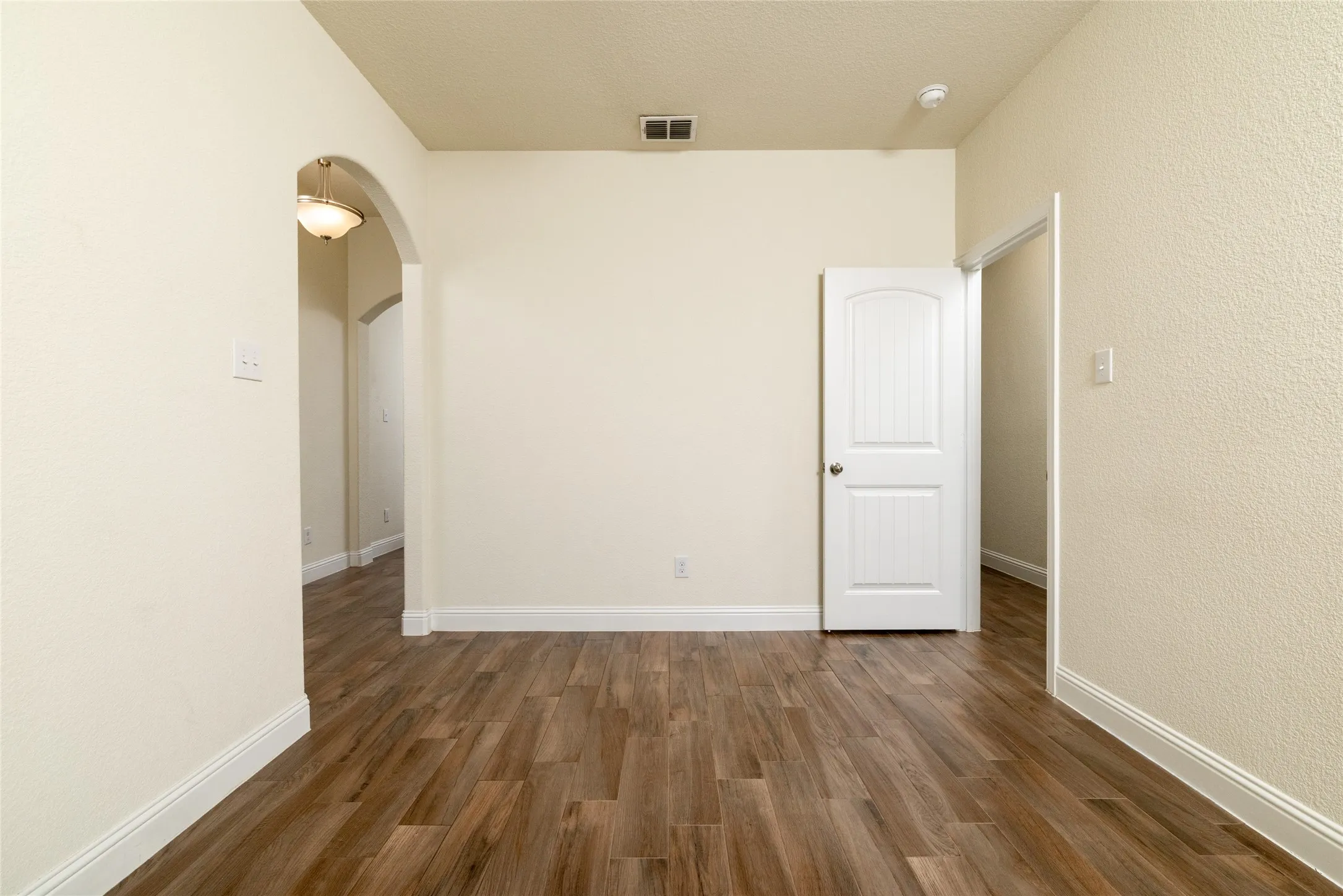 Single Family Residence For Sale in Tarrant County , 3716 Jazmine Drive, Forest Hill, Texas 76140, 3 Bedrooms, 2 Bathrooms, 2 Garage spaces, 1,847 Sqft, built in 2018, Price $299,950, mls#21279920, Real Estate Agent in Forest Hill, Homes For Sale in Tarrant county, Homes For Sale in Forest Hill, Realtor in Forest Hill Texas, Real Estate Brokerage Independent Realty Texas, Luminita Cordes Realtor