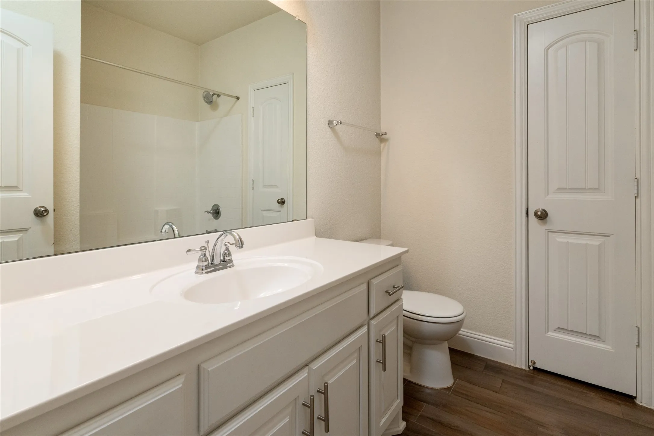 Single Family Residence For Sale in Tarrant County , 3716 Jazmine Drive, Forest Hill, Texas 76140, 3 Bedrooms, 2 Bathrooms, 2 Garage spaces, 1,847 Sqft, built in 2018, Price $299,950, mls#21279920, Real Estate Agent in Forest Hill, Homes For Sale in Tarrant county, Homes For Sale in Forest Hill, Realtor in Forest Hill Texas, Real Estate Brokerage Independent Realty Texas, Luminita Cordes Realtor