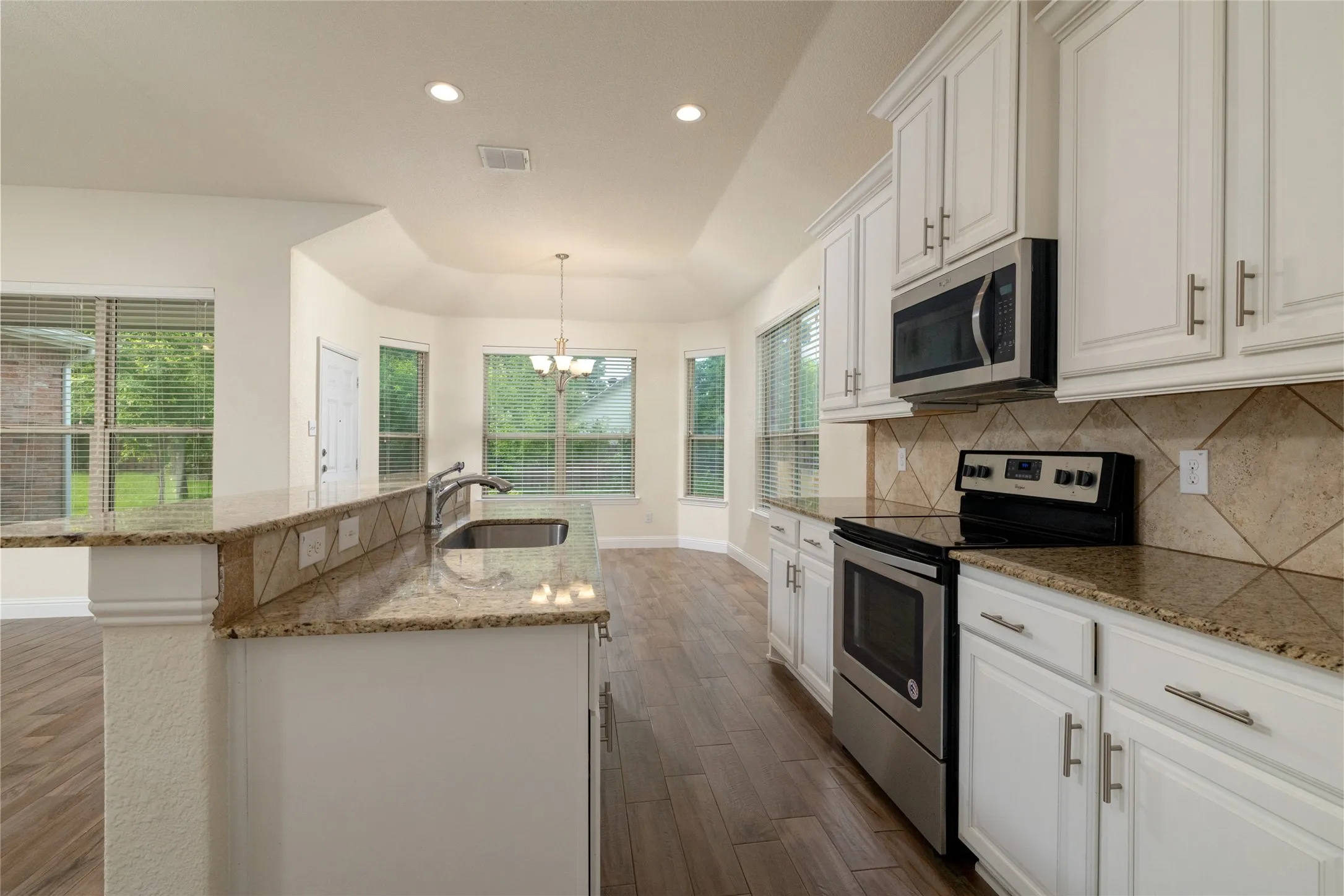 Single Family Residence For Sale in Tarrant County , 3716 Jazmine Drive, Forest Hill, Texas 76140, 3 Bedrooms, 2 Bathrooms, 2 Garage spaces, 1,847 Sqft, built in 2018, Price $299,950, mls#21279920, Real Estate Agent in Forest Hill, Homes For Sale in Tarrant county, Homes For Sale in Forest Hill, Realtor in Forest Hill Texas, Real Estate Brokerage Independent Realty Texas, Luminita Cordes Realtor