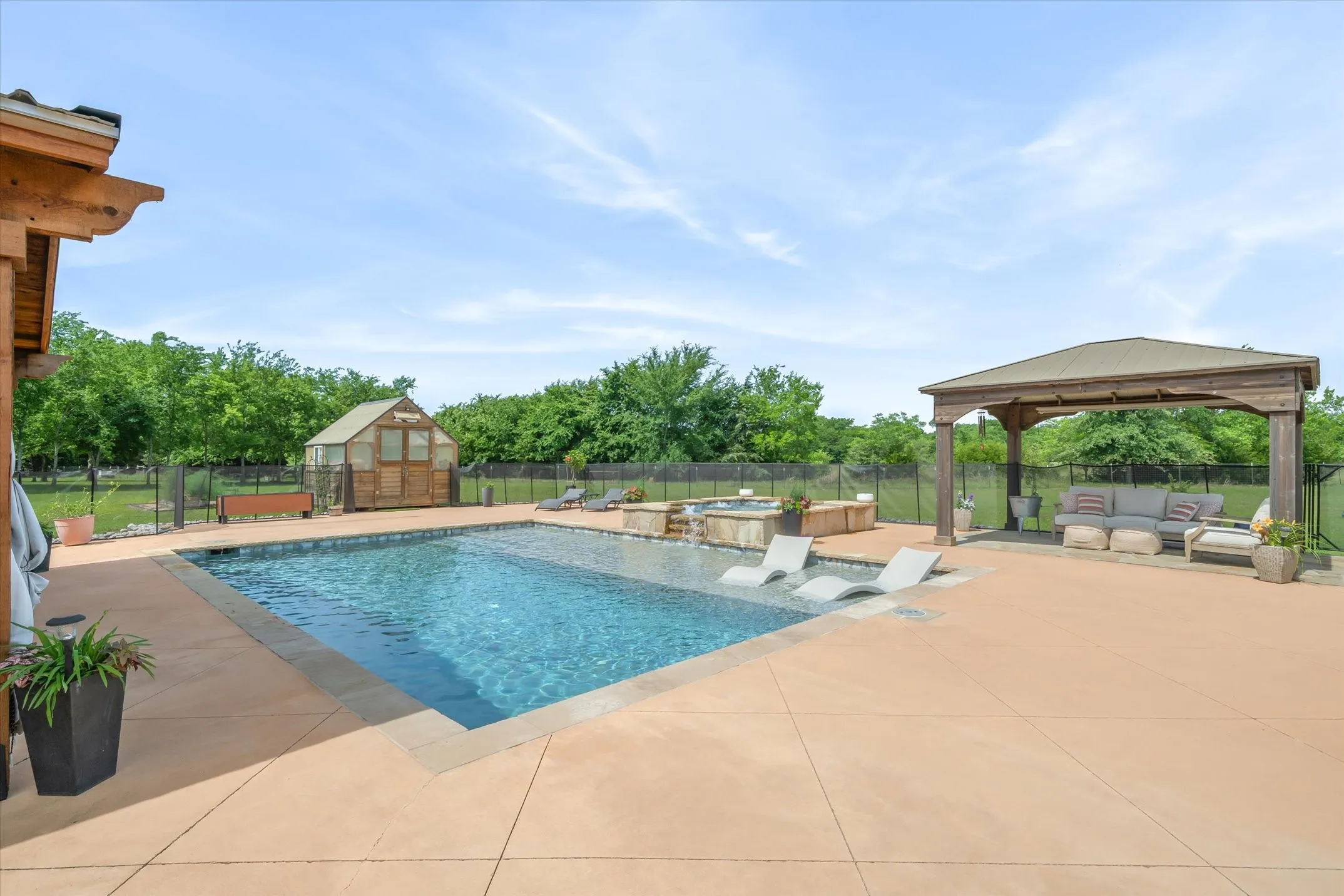 Single Family Residence For Sale in Van Zandt County , 185 Vz County Road 3818, Wills Point, Texas 75169, 4 Bedroom, 2 Bathroom, 2 Garage spaces, 2,530 Sqft, built in 2020, mls#21279718, Real Estate Agent in Wills Point, Homes For Sale in Van Zandt county, Homes For Sale in Wills Point, Realtor in Wills Point Texas, Real Estate Brokerage Independent Realty Texas, Luminita Cordes Realtor