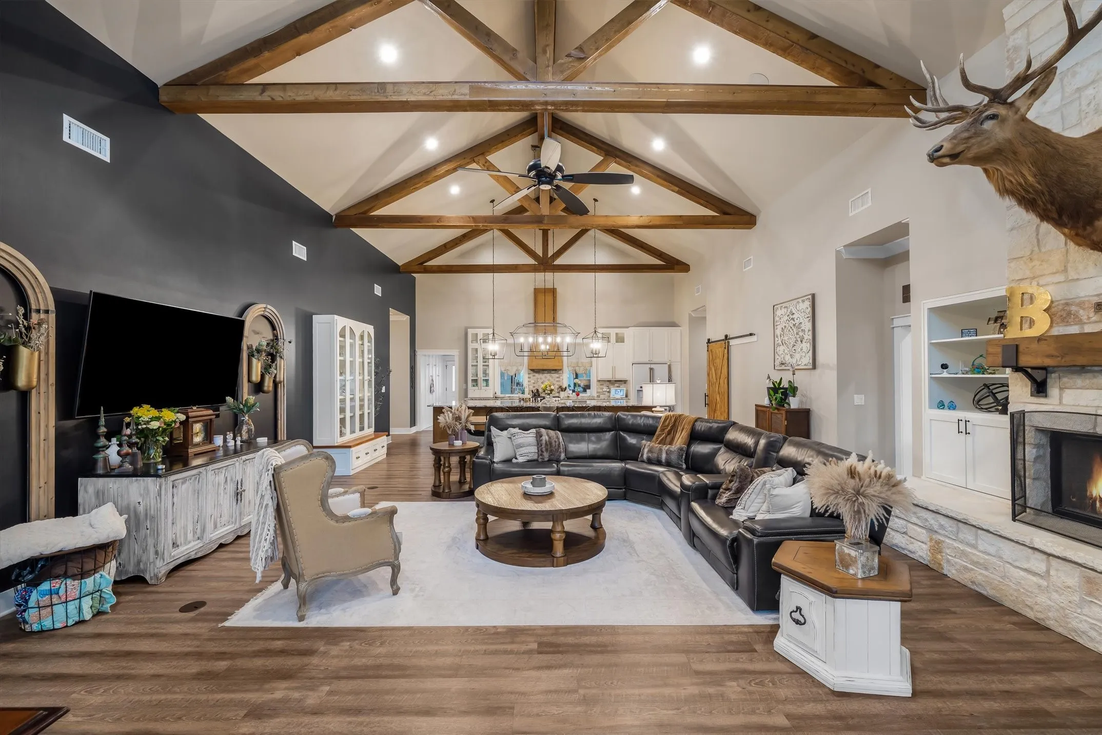 Single Family Residence For Sale in Van Zandt County , 185 Vz County Road 3818, Wills Point, Texas 75169, 4 Bedroom, 2 Bathroom, 2 Garage spaces, 2,530 Sqft, built in 2020, mls#21279718, Real Estate Agent in Wills Point, Homes For Sale in Van Zandt county, Homes For Sale in Wills Point, Realtor in Wills Point Texas, Real Estate Brokerage Independent Realty Texas, Luminita Cordes Realtor