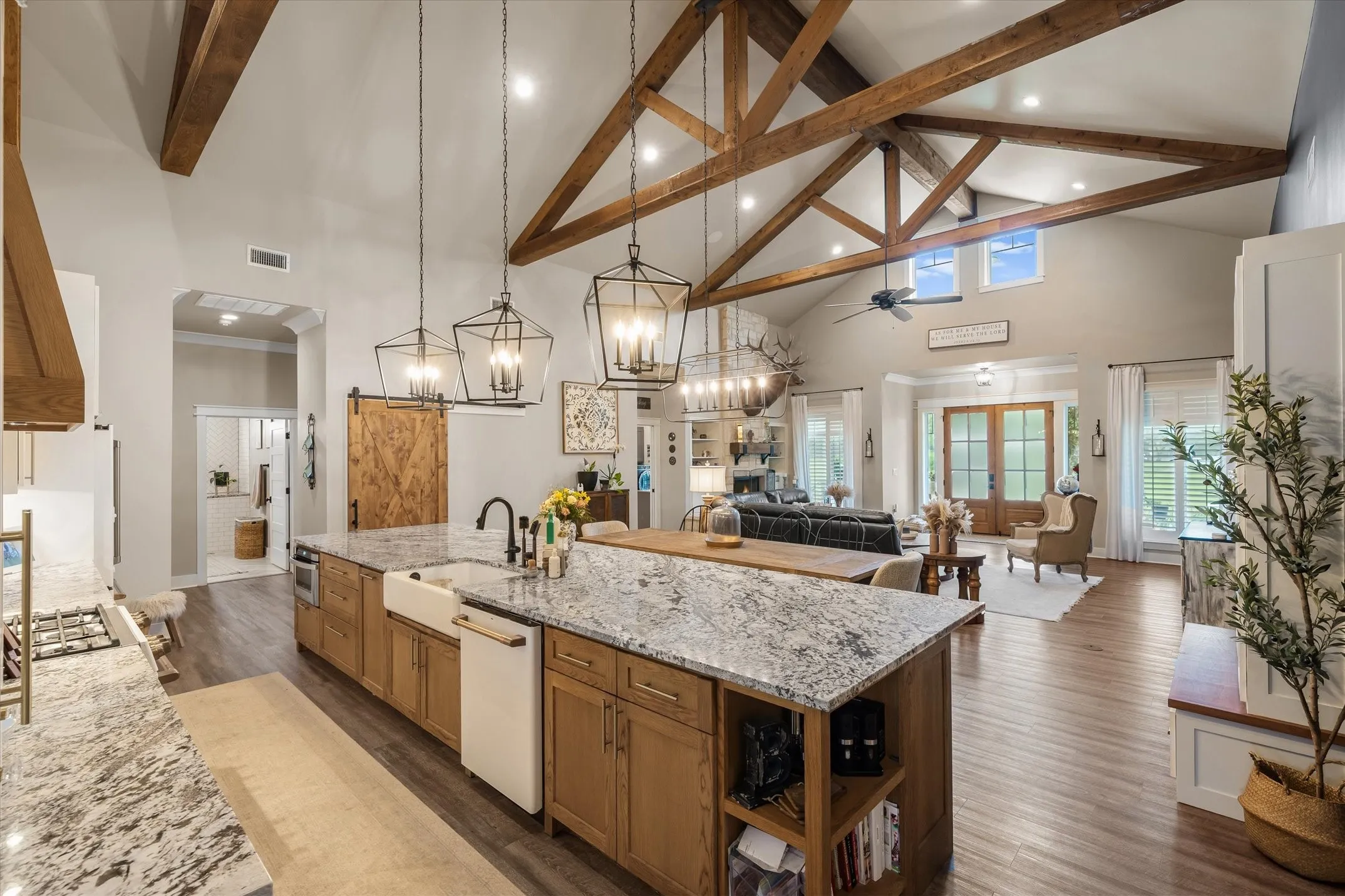 Single Family Residence For Sale in Van Zandt County , 185 Vz County Road 3818, Wills Point, Texas 75169, 4 Bedroom, 2 Bathroom, 2 Garage spaces, 2,530 Sqft, built in 2020, mls#21279718, Real Estate Agent in Wills Point, Homes For Sale in Van Zandt county, Homes For Sale in Wills Point, Realtor in Wills Point Texas, Real Estate Brokerage Independent Realty Texas, Luminita Cordes Realtor