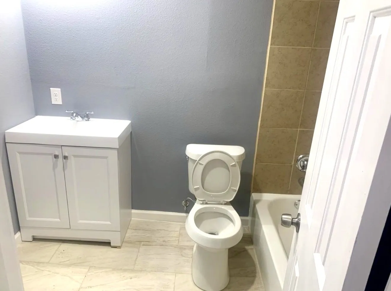 Single Family Residence For Rent in Hunt County , 1708 County Road 3123, Greenville, Texas 75402, 3 Bedroom, 2 Bathroom, Garage spaces, 1,392 Sqft, built in 1965, mls#21280375, Real Estate Agent in Greenville, Homes For Rent in Hunt county, Homes For Rent in Greenville, Realtor in Greenville Texas, Real Estate Brokerage Independent Realty Texas, Luminita Cordes Realtor