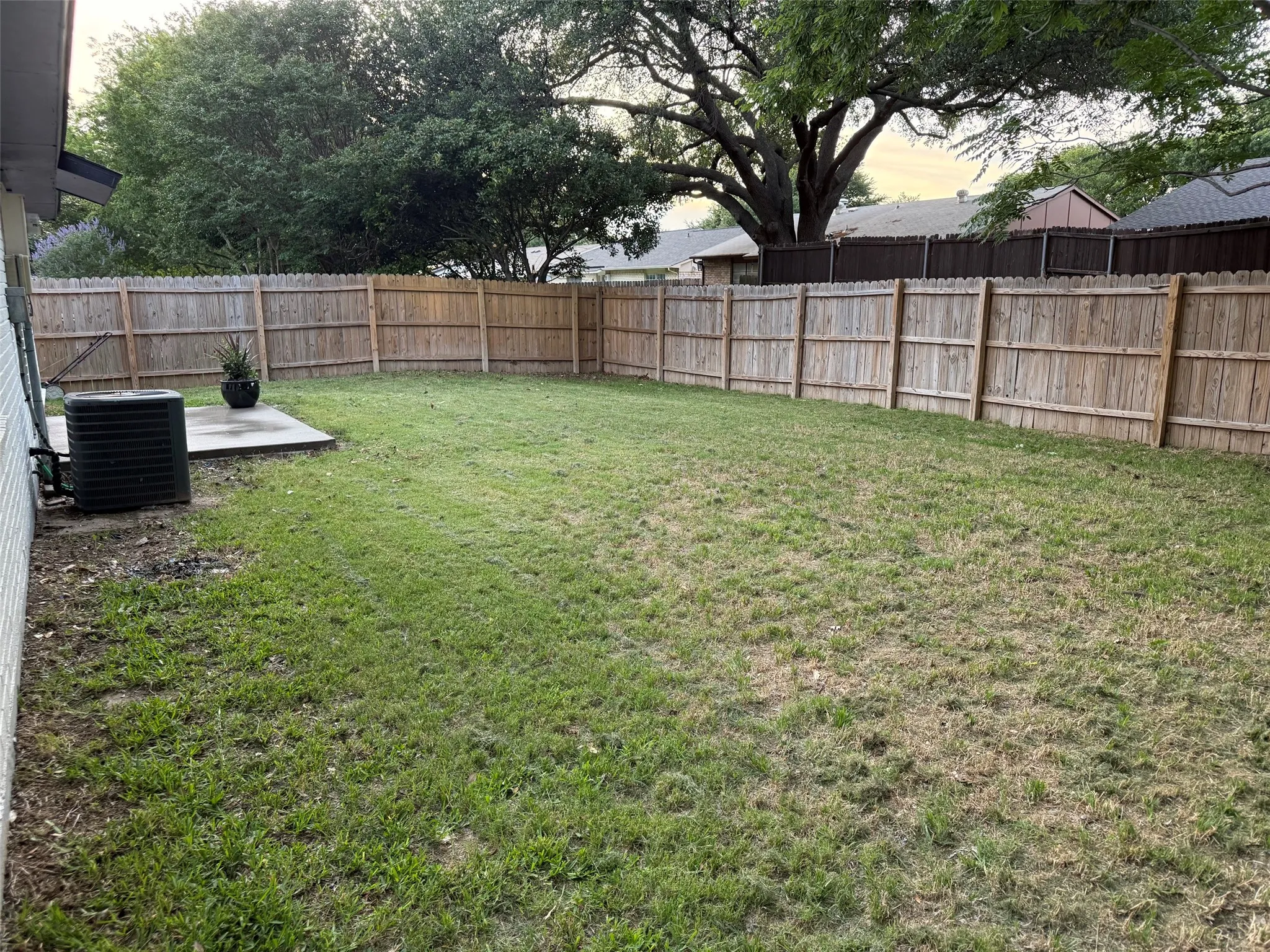 Single Family Residence For Sale in Collin County , 531 Hightrail Drive, Allen, Texas 75002, 3 Bedroom, 2 Bathroom, 1 Garage spaces, 1,259 Sqft, built in 1976, mls#21280376, Real Estate Agent in Allen, Homes For Sale in Collin county, Homes For Sale in Allen, Realtor in Allen Texas, Real Estate Brokerage Independent Realty Texas, Luminita Cordes Realtor