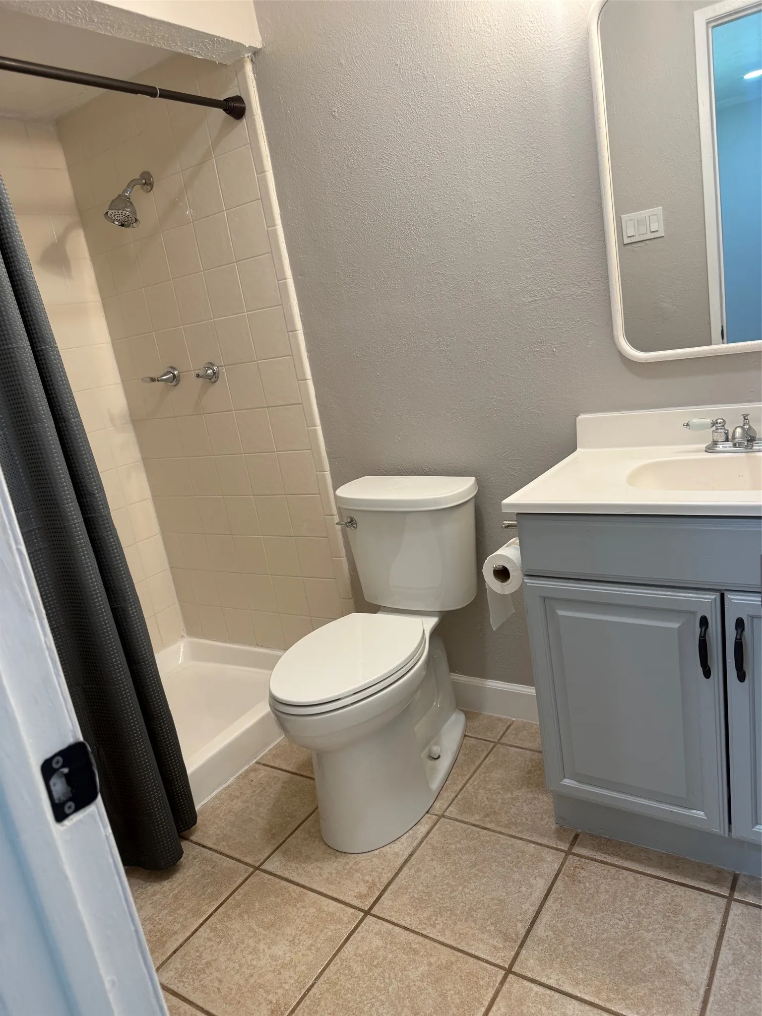 Single Family Residence For Sale in Collin County , 531 Hightrail Drive, Allen, Texas 75002, 3 Bedroom, 2 Bathroom, 1 Garage spaces, 1,259 Sqft, built in 1976, mls#21280376, Real Estate Agent in Allen, Homes For Sale in Collin county, Homes For Sale in Allen, Realtor in Allen Texas, Real Estate Brokerage Independent Realty Texas, Luminita Cordes Realtor
