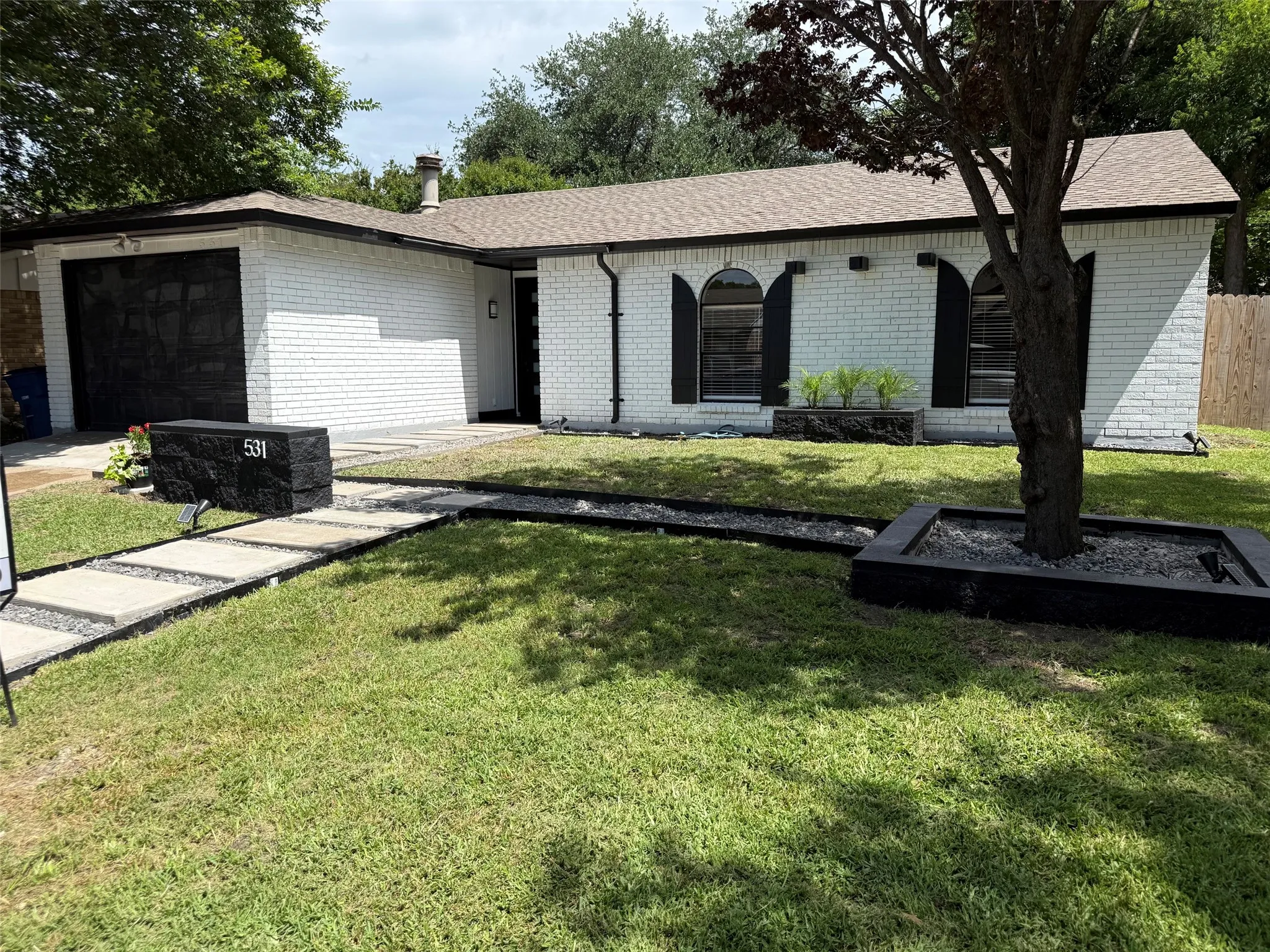 Single Family Residence For Sale in Collin County , 531 Hightrail Drive, Allen, Texas 75002, 3 Bedroom, 2 Bathroom, 1 Garage spaces, 1,259 Sqft, built in 1976, mls#21280376, Real Estate Agent in Allen, Homes For Sale in Collin county, Homes For Sale in Allen, Realtor in Allen Texas, Real Estate Brokerage Independent Realty Texas, Luminita Cordes Realtor