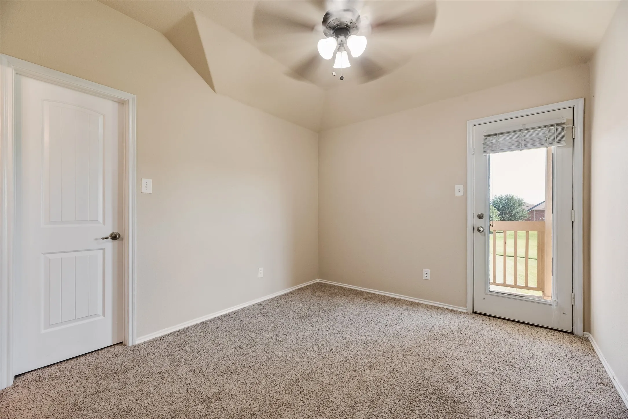 Single Family Residence For Sale in Collin County , 9600 Mystic Dunes, Mc Kinney, Texas 75072, 5 Bedroom, 4 Bathroom, 2 Garage spaces, 3,081 Sqft, built in 2009, mls#21280381, Real Estate Agent in Mc Kinney, Homes For Sale in Collin county, Homes For Sale in Mc Kinney, Realtor in Mc Kinney Texas, Real Estate Brokerage Independent Realty Texas, Luminita Cordes Realtor