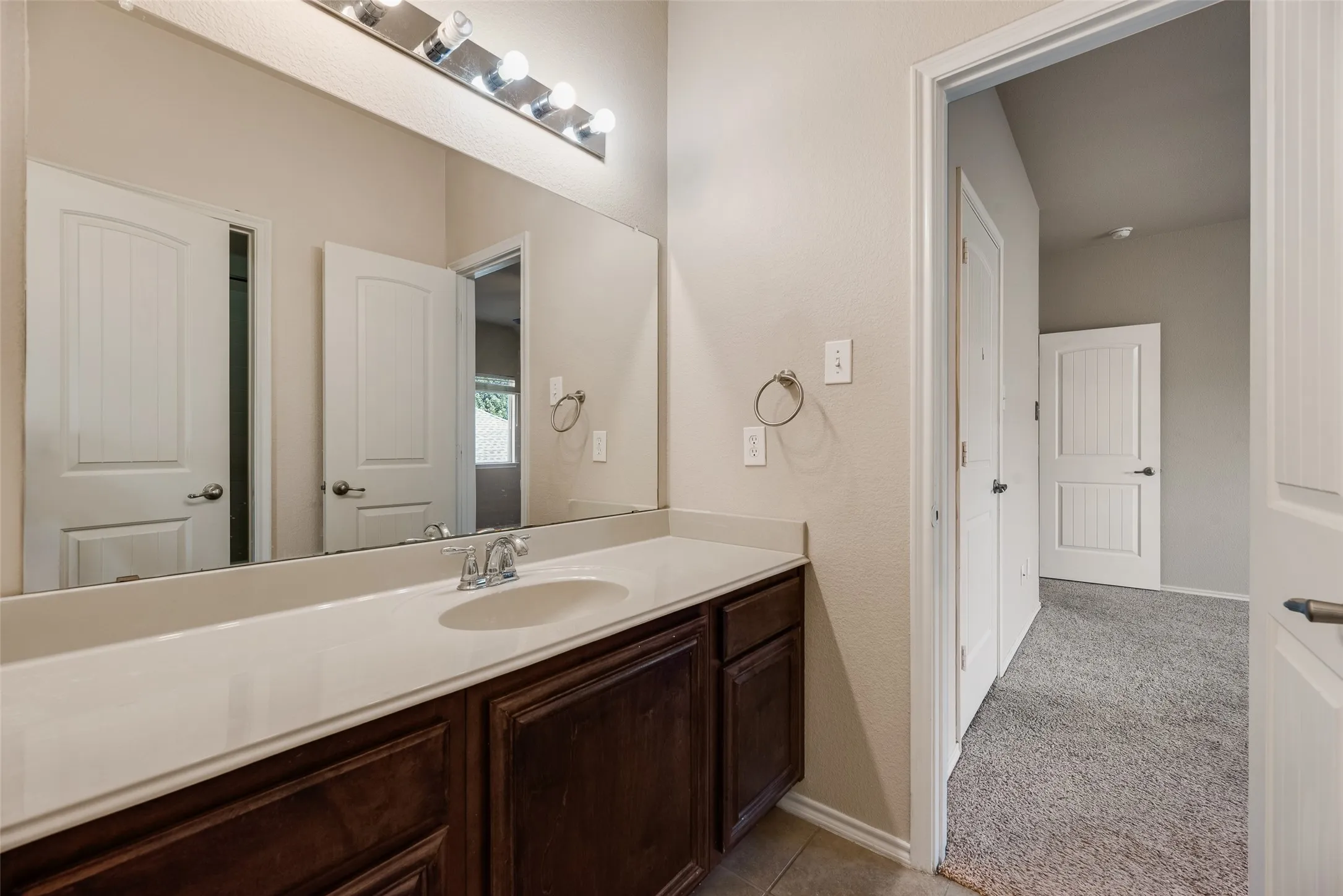 Single Family Residence For Sale in Collin County , 9600 Mystic Dunes, Mc Kinney, Texas 75072, 5 Bedroom, 4 Bathroom, 2 Garage spaces, 3,081 Sqft, built in 2009, mls#21280381, Real Estate Agent in Mc Kinney, Homes For Sale in Collin county, Homes For Sale in Mc Kinney, Realtor in Mc Kinney Texas, Real Estate Brokerage Independent Realty Texas, Luminita Cordes Realtor