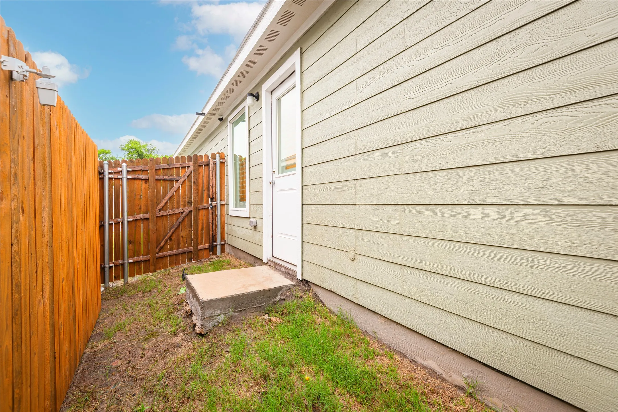 Single Family Residence For Sale in Collin County , 115 Harvest Street, Princeton, Texas 75407, 3 Bedroom, 2 Bathroom, 2 Garage spaces, 1,436 Sqft, built in 2024, mls#21279209, Real Estate Agent in Princeton, Homes For Sale in Collin county, Homes For Sale in Princeton, Realtor in Princeton Texas, Real Estate Brokerage Independent Realty Texas, Luminita Cordes Realtor