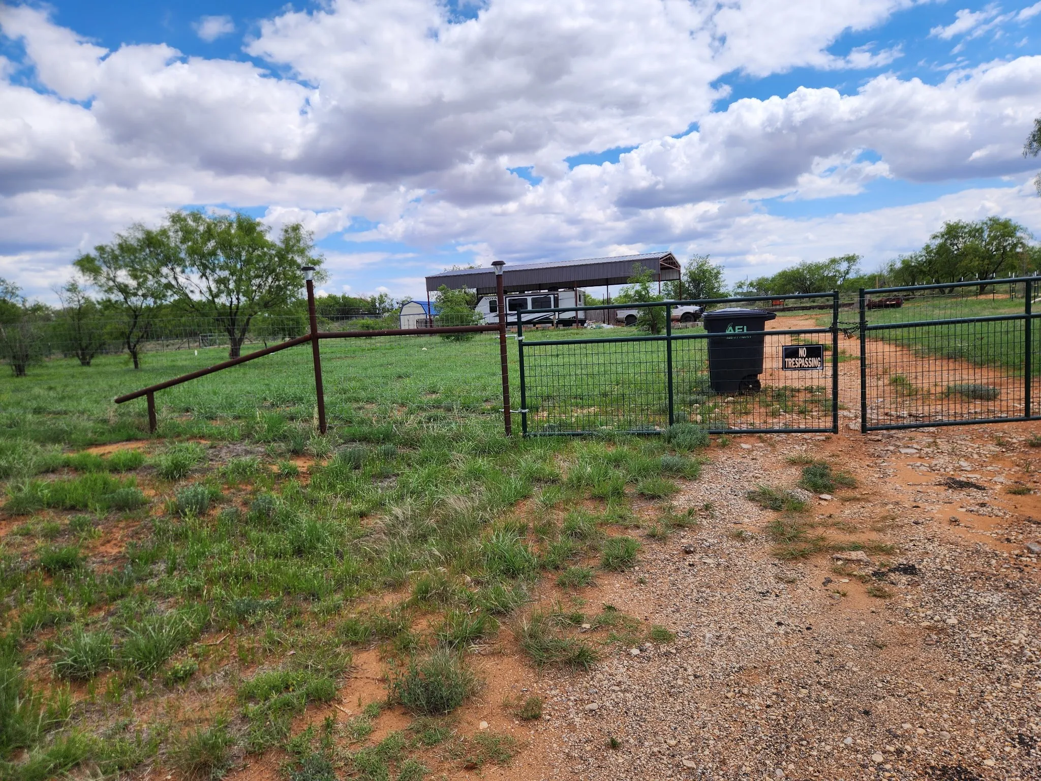 Single Family Residence For Sale in Mitchell County , 510 E Campbell Avenue, Loraine, Texas 79532, 0, 0, Garage spaces, 0 Sqft, built in 1940, Price $70,000, mls#21279548, Real Estate Agent in Loraine, Homes For Sale in Mitchell county, Homes For Sale in Loraine, Realtor in Loraine Texas, Real Estate Brokerage Independent Realty Texas, Luminita Cordes Realtor