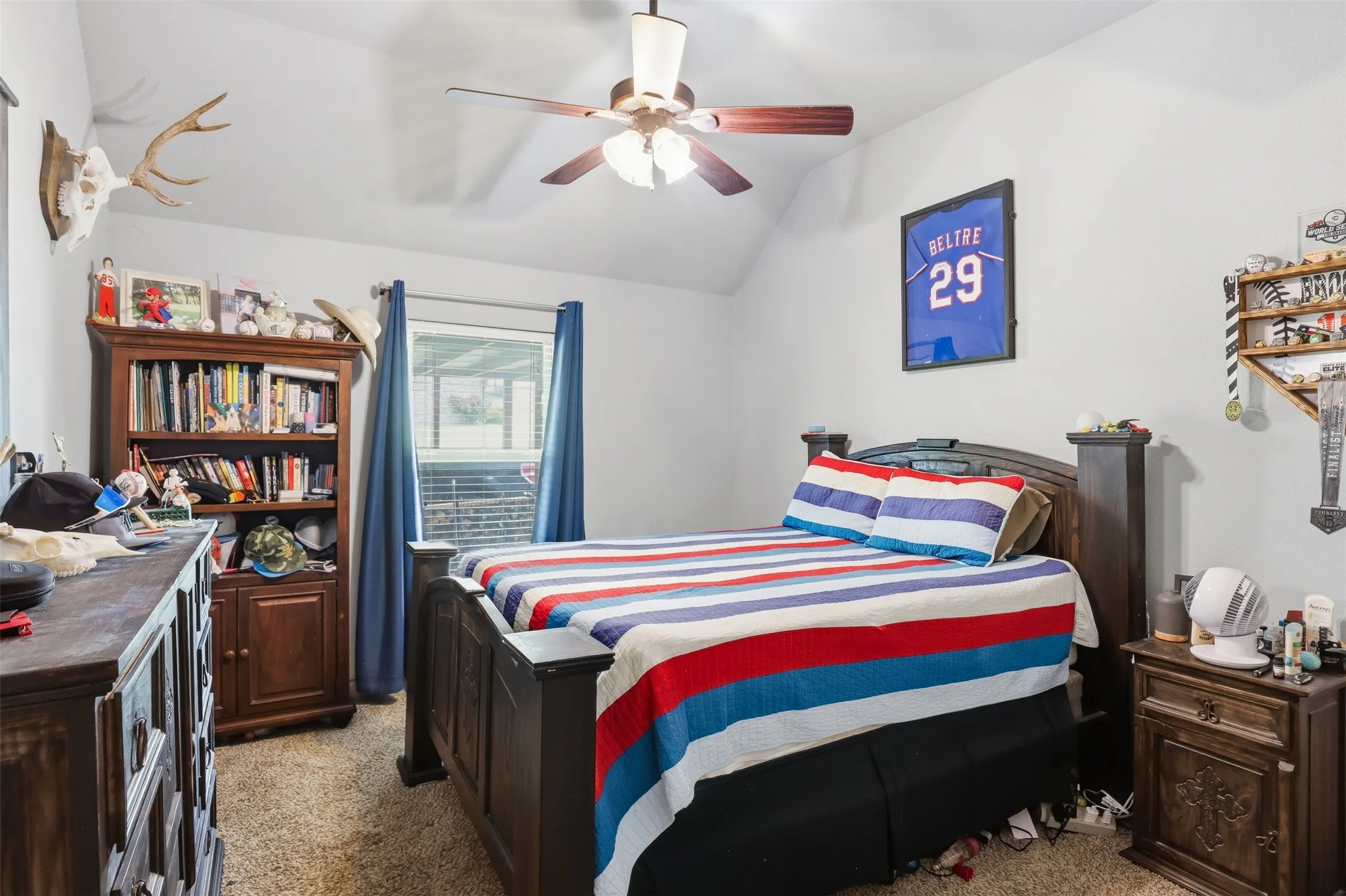 Single Family Residence For Sale in Parker County , 115 Mike Thornton Court, Weatherford, Texas 76088, 3 Bedroom, 3 Bathroom, 3 Garage spaces, 2,307 Sqft, built in 2018, mls#21280018, Real Estate Agent in Weatherford, Homes For Sale in Parker county, Homes For Sale in Weatherford, Realtor in Weatherford Texas, Real Estate Brokerage Independent Realty Texas, Luminita Cordes Realtor