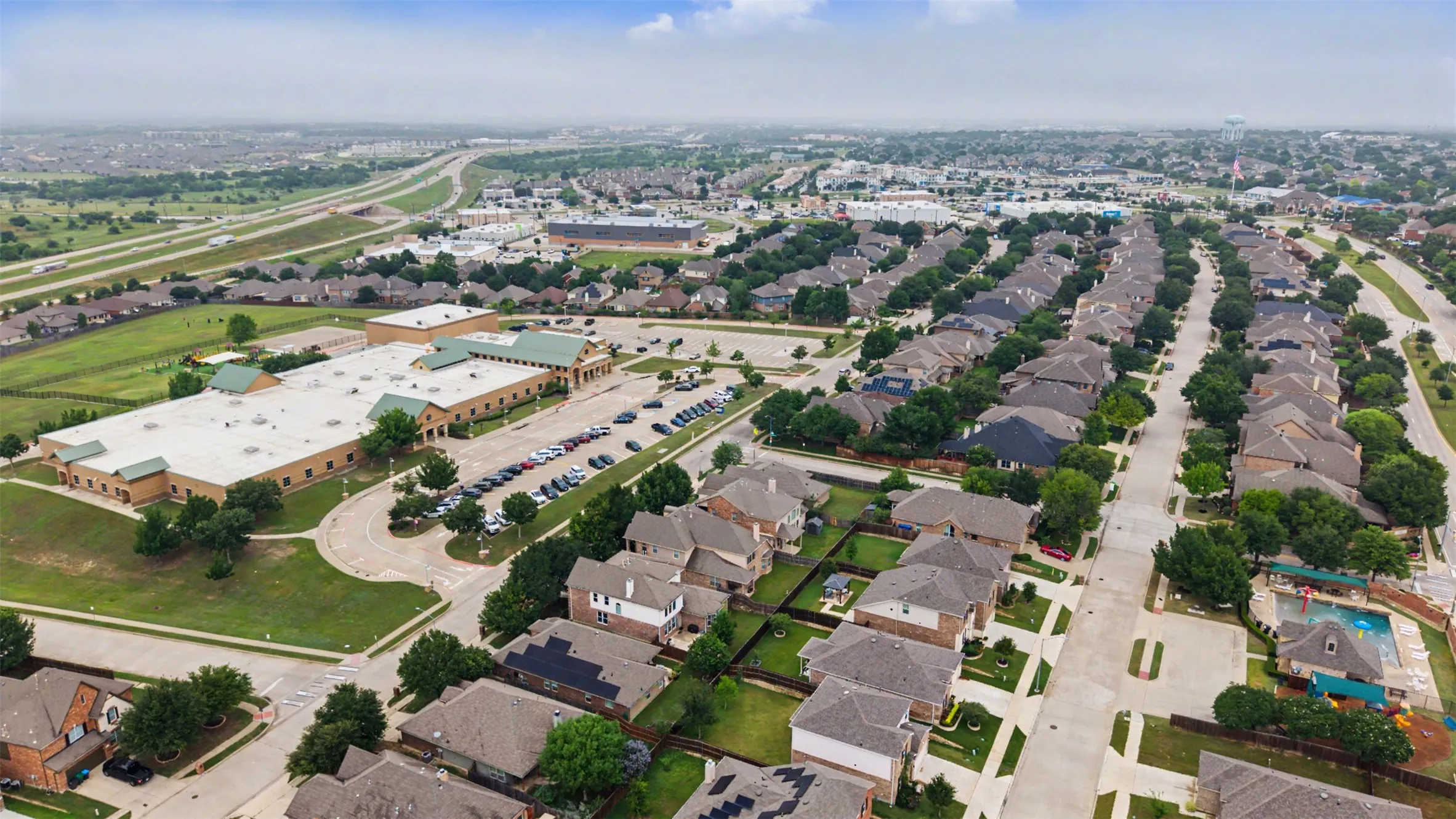 Single Family Residence For Sale in Tarrant County , 8116 Branch Hollow Trail, Fort Worth, Texas 76123, 4 Bedrooms, 3 Bathrooms, 2 Garage spaces, 2,183 Sqft, built in 2021, Price $320,000, mls#21279755, Real Estate Agent in Fort Worth, Homes For Sale in Tarrant county, Homes For Sale in Fort Worth, Realtor in Fort Worth Texas, Real Estate Brokerage Independent Realty Texas, Luminita Cordes Realtor