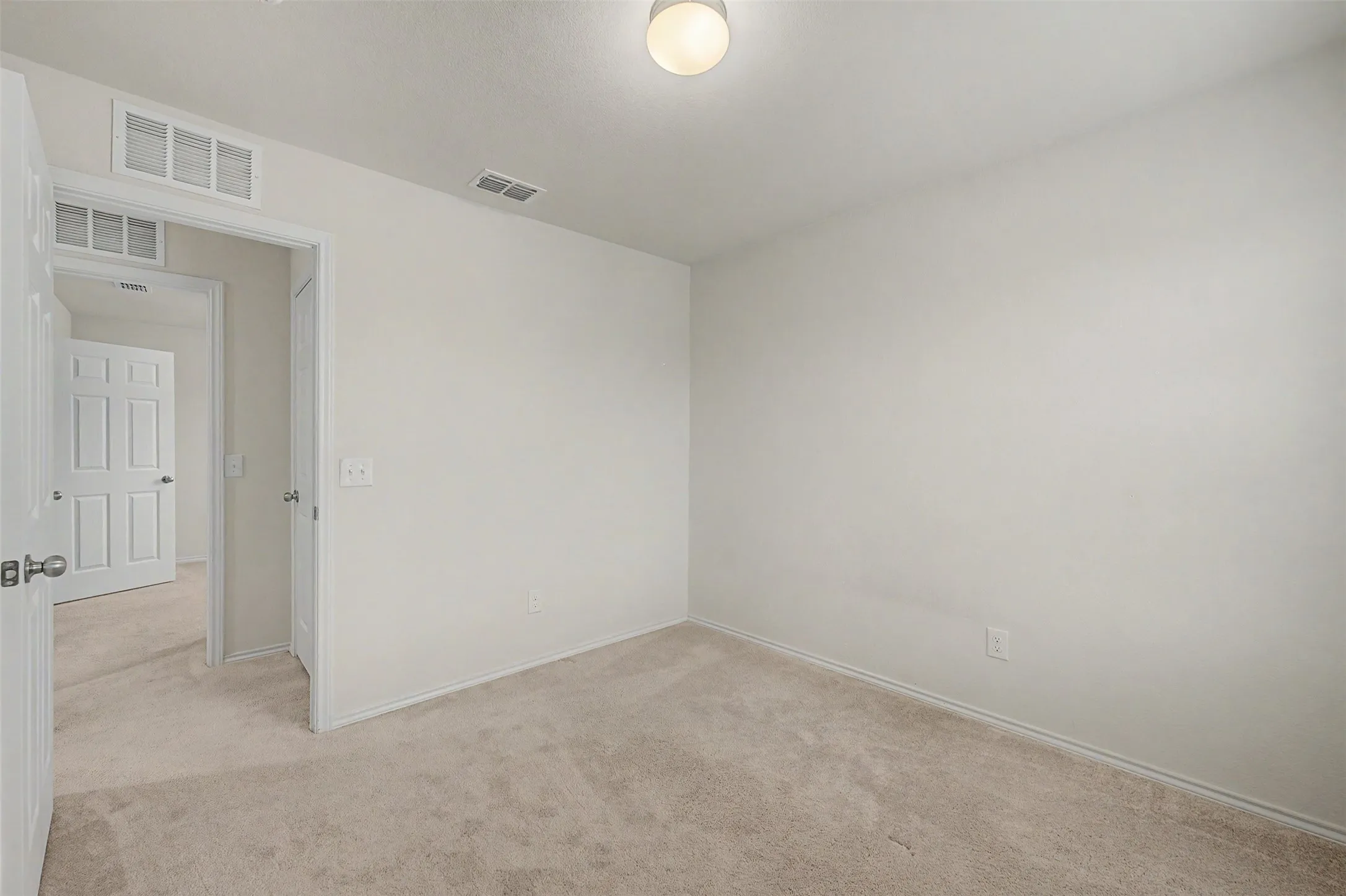 Single Family Residence For Sale in Tarrant County , 8116 Branch Hollow Trail, Fort Worth, Texas 76123, 4 Bedrooms, 3 Bathrooms, 2 Garage spaces, 2,183 Sqft, built in 2021, Price $320,000, mls#21279755, Real Estate Agent in Fort Worth, Homes For Sale in Tarrant county, Homes For Sale in Fort Worth, Realtor in Fort Worth Texas, Real Estate Brokerage Independent Realty Texas, Luminita Cordes Realtor