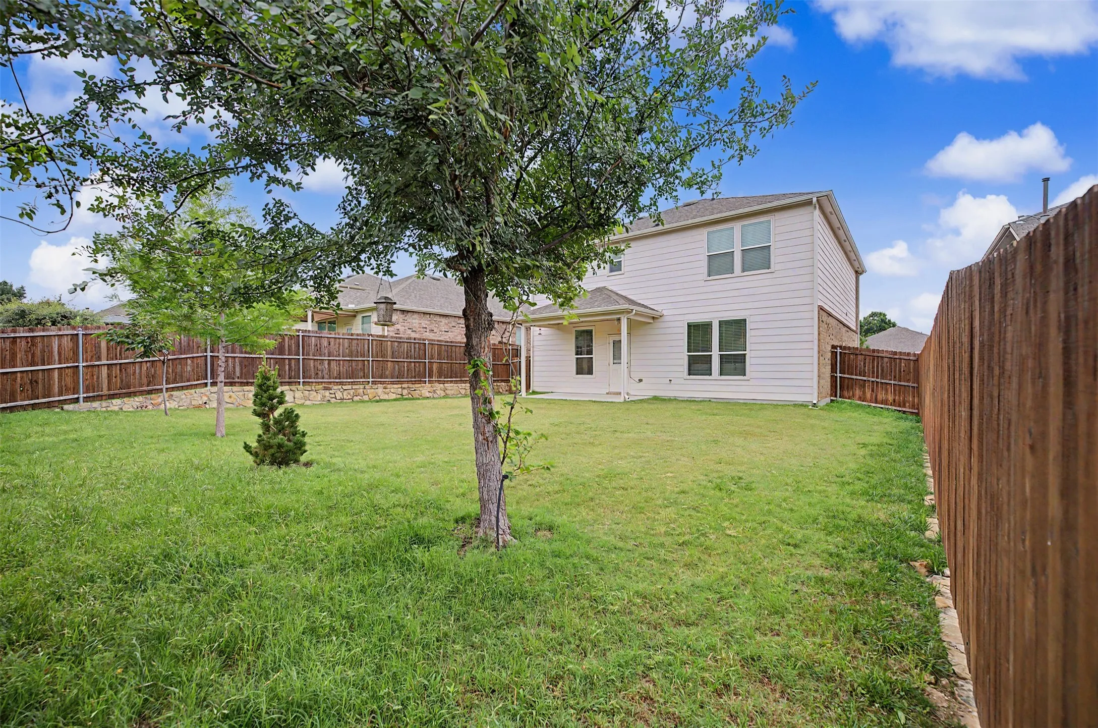 Single Family Residence For Sale in Tarrant County , 8116 Branch Hollow Trail, Fort Worth, Texas 76123, 4 Bedrooms, 3 Bathrooms, 2 Garage spaces, 2,183 Sqft, built in 2021, Price $320,000, mls#21279755, Real Estate Agent in Fort Worth, Homes For Sale in Tarrant county, Homes For Sale in Fort Worth, Realtor in Fort Worth Texas, Real Estate Brokerage Independent Realty Texas, Luminita Cordes Realtor
