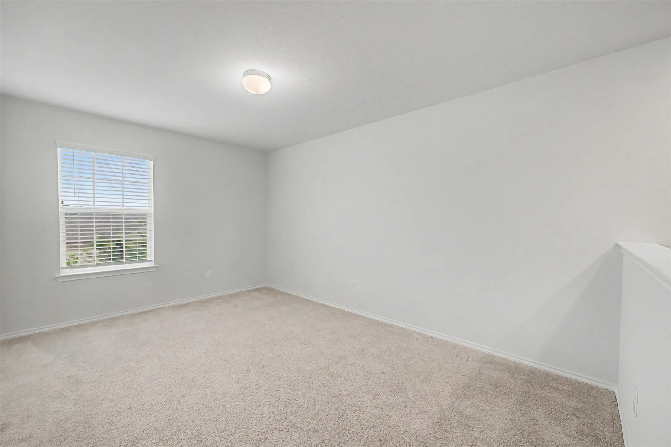 Single Family Residence For Sale in Tarrant County , 8116 Branch Hollow Trail, Fort Worth, Texas 76123, 4 Bedrooms, 3 Bathrooms, 2 Garage spaces, 2,183 Sqft, built in 2021, Price $320,000, mls#21279755, Real Estate Agent in Fort Worth, Homes For Sale in Tarrant county, Homes For Sale in Fort Worth, Realtor in Fort Worth Texas, Real Estate Brokerage Independent Realty Texas, Luminita Cordes Realtor