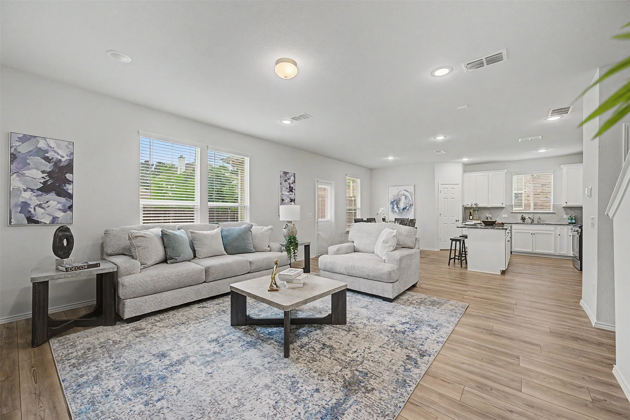 Single Family Residence For Sale in Tarrant County , 8116 Branch Hollow Trail, Fort Worth, Texas 76123, 4 Bedrooms, 3 Bathrooms, 2 Garage spaces, 2,183 Sqft, built in 2021, Price $320,000, mls#21279755, Real Estate Agent in Fort Worth, Homes For Sale in Tarrant county, Homes For Sale in Fort Worth, Realtor in Fort Worth Texas, Real Estate Brokerage Independent Realty Texas, Luminita Cordes Realtor