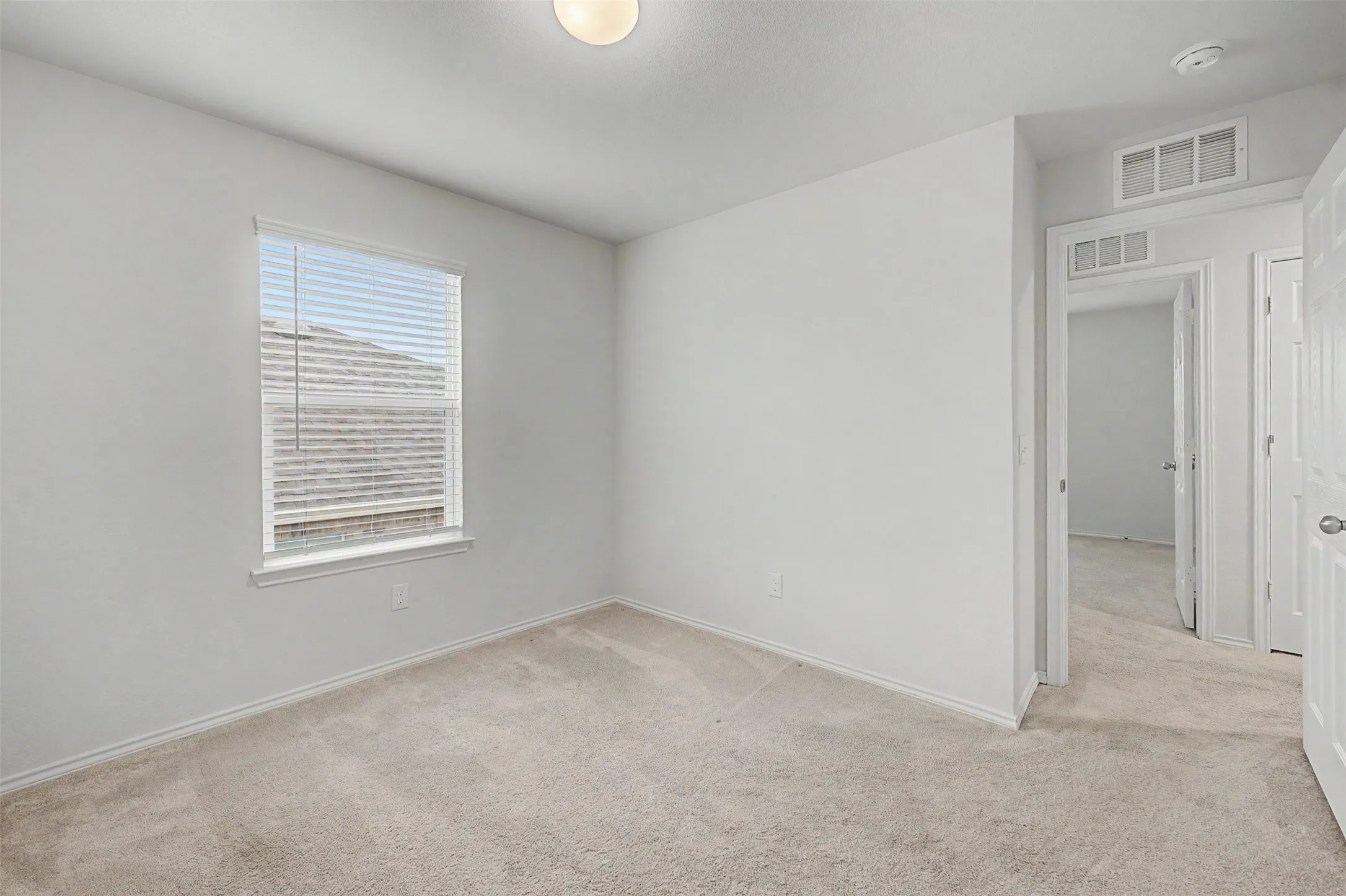 Single Family Residence For Sale in Tarrant County , 8116 Branch Hollow Trail, Fort Worth, Texas 76123, 4 Bedrooms, 3 Bathrooms, 2 Garage spaces, 2,183 Sqft, built in 2021, Price $320,000, mls#21279755, Real Estate Agent in Fort Worth, Homes For Sale in Tarrant county, Homes For Sale in Fort Worth, Realtor in Fort Worth Texas, Real Estate Brokerage Independent Realty Texas, Luminita Cordes Realtor