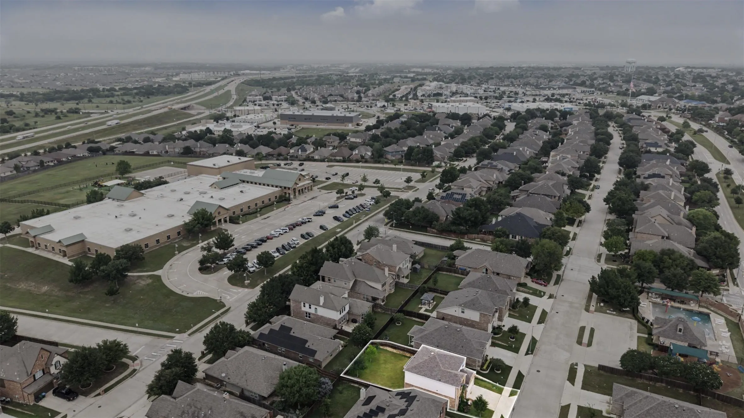 Single Family Residence For Sale in Tarrant County , 8116 Branch Hollow Trail, Fort Worth, Texas 76123, 4 Bedrooms, 3 Bathrooms, 2 Garage spaces, 2,183 Sqft, built in 2021, Price $320,000, mls#21279755, Real Estate Agent in Fort Worth, Homes For Sale in Tarrant county, Homes For Sale in Fort Worth, Realtor in Fort Worth Texas, Real Estate Brokerage Independent Realty Texas, Luminita Cordes Realtor