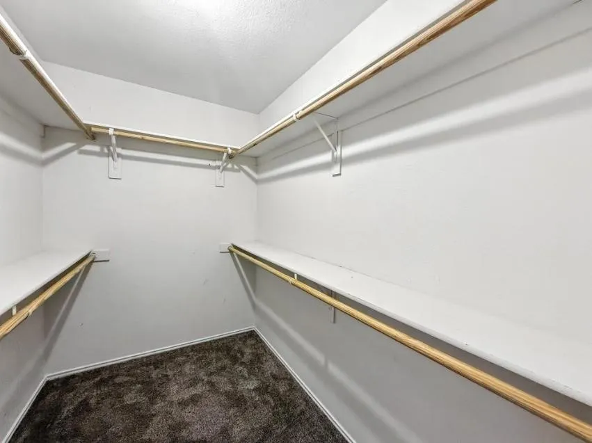 Single Family Residence For Rent in Hood County , 4720 Topaz Lane, Granbury, Texas 76049, 4 Bedrooms, 2 Bathrooms, 2 Garage spaces, 1,903 Sqft, built in 2005, Price $2,400, mls#21254857, Real Estate Agent in Granbury, Homes For Rent in Hood county, Homes For Rent in Granbury, Realtor in Granbury Texas, Real Estate Brokerage Independent Realty Texas, Luminita Cordes Realtor