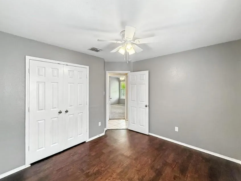 Single Family Residence For Rent in Hood County , 4720 Topaz Lane, Granbury, Texas 76049, 4 Bedrooms, 2 Bathrooms, 2 Garage spaces, 1,903 Sqft, built in 2005, Price $2,400, mls#21254857, Real Estate Agent in Granbury, Homes For Rent in Hood county, Homes For Rent in Granbury, Realtor in Granbury Texas, Real Estate Brokerage Independent Realty Texas, Luminita Cordes Realtor