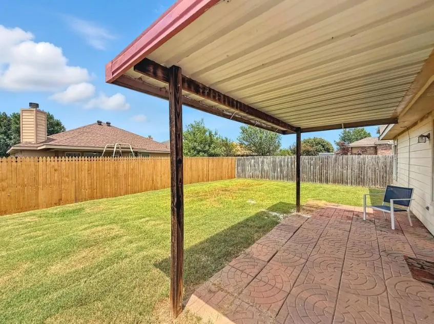 Single Family Residence For Rent in Hood County , 4720 Topaz Lane, Granbury, Texas 76049, 4 Bedrooms, 2 Bathrooms, 2 Garage spaces, 1,903 Sqft, built in 2005, Price $2,400, mls#21254857, Real Estate Agent in Granbury, Homes For Rent in Hood county, Homes For Rent in Granbury, Realtor in Granbury Texas, Real Estate Brokerage Independent Realty Texas, Luminita Cordes Realtor
