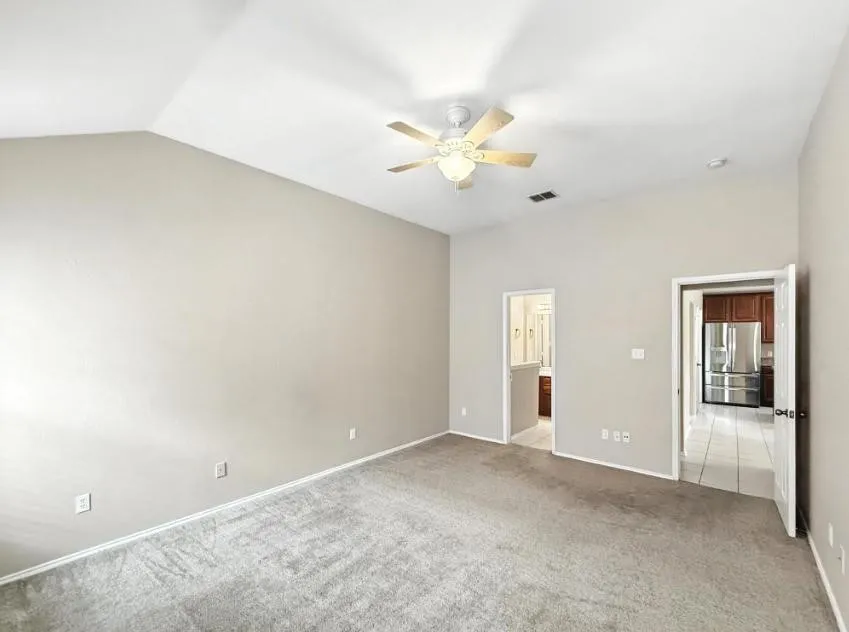 Single Family Residence For Rent in Hood County , 4720 Topaz Lane, Granbury, Texas 76049, 4 Bedrooms, 2 Bathrooms, 2 Garage spaces, 1,903 Sqft, built in 2005, Price $2,400, mls#21254857, Real Estate Agent in Granbury, Homes For Rent in Hood county, Homes For Rent in Granbury, Realtor in Granbury Texas, Real Estate Brokerage Independent Realty Texas, Luminita Cordes Realtor