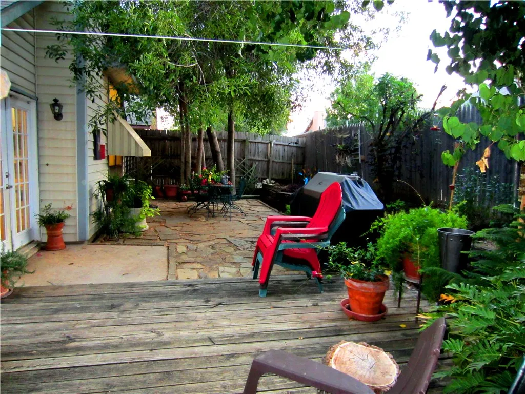 Single Family Residence For Rent in Denton County , 940 Sylvan Creek Drive, Lewisville, Texas 75067, 3 Bedroom, 2 Bathroom, 2 Garage spaces, 1,506 Sqft, built in 1985, mls#21280463, Real Estate Agent in Lewisville, Homes For Rent in Denton county, Homes For Rent in Lewisville, Realtor in Lewisville Texas, Real Estate Brokerage Independent Realty Texas, Luminita Cordes Realtor