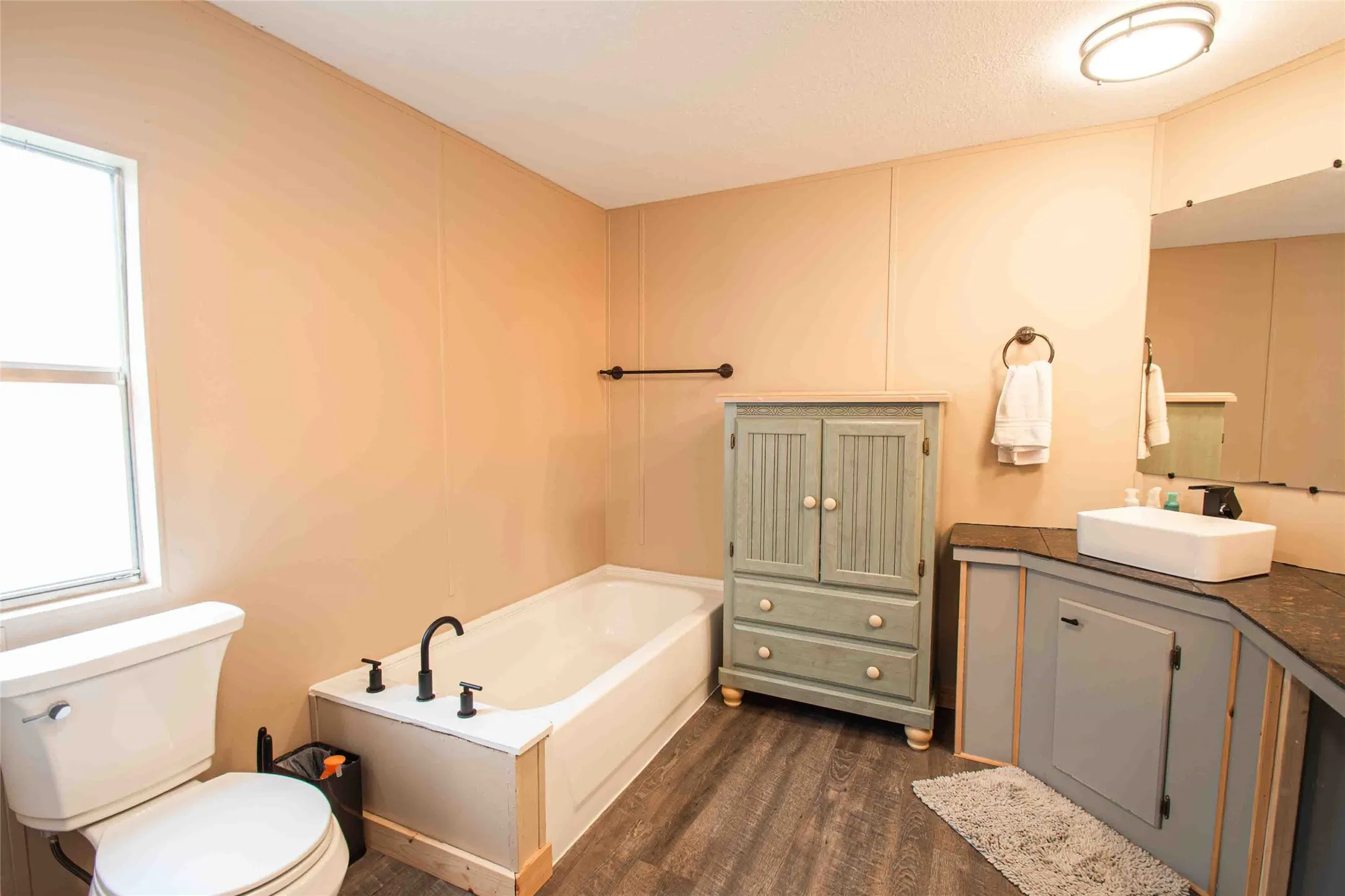 9x12 bath
