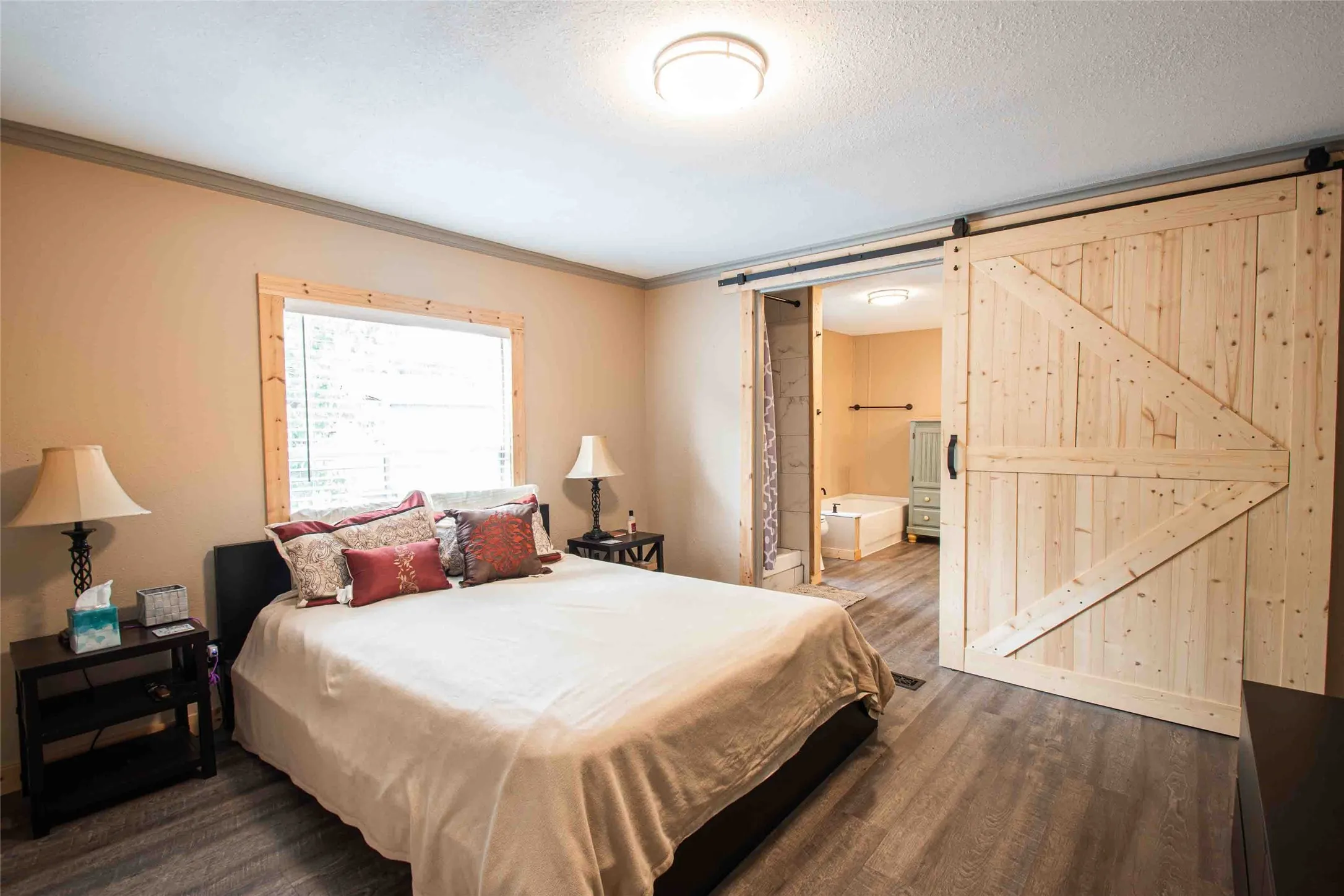 large 12x13 Master bedroom suite