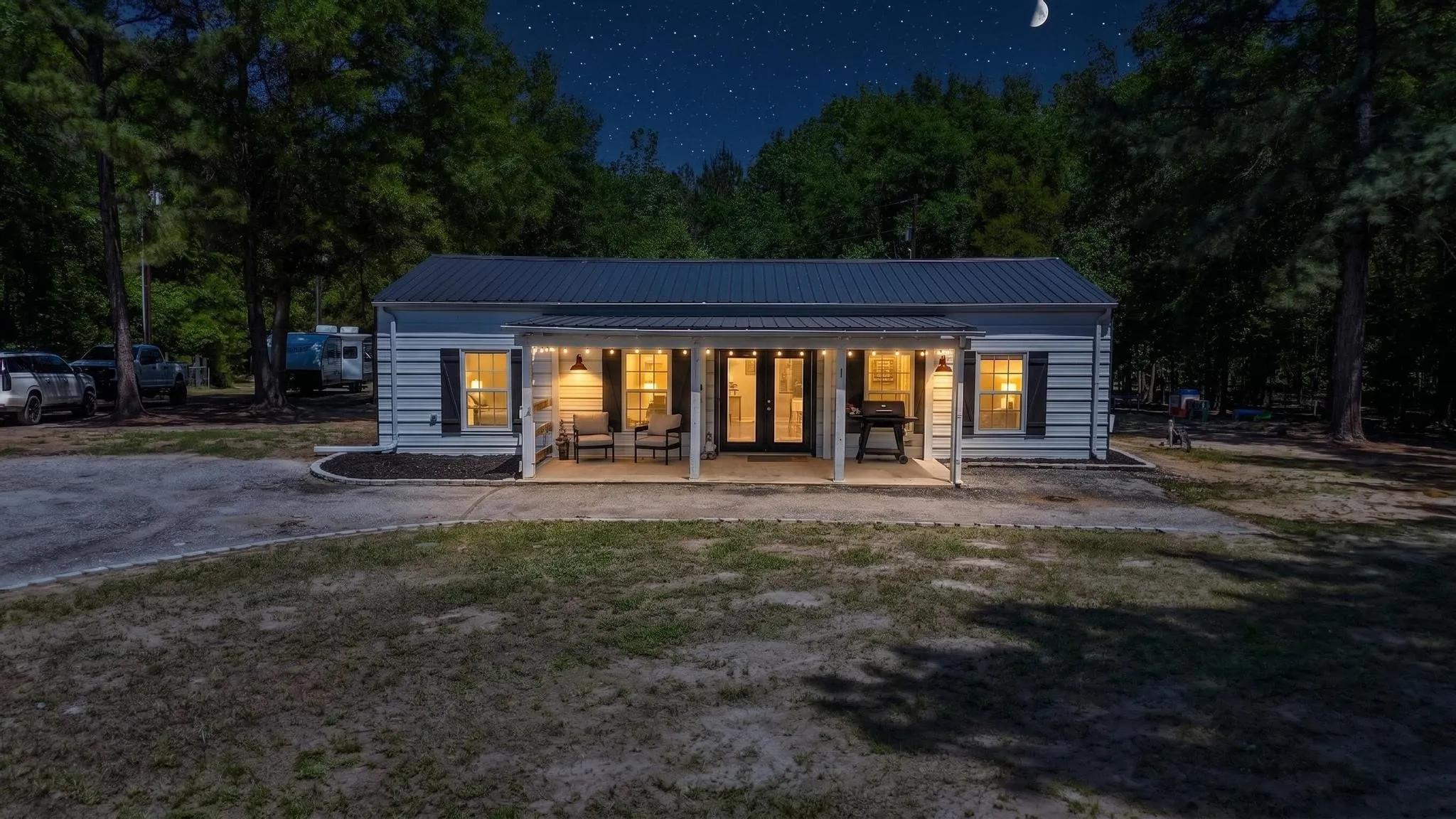Single Family Residence For Sale in Wood County , 2792 Fm 49, Mineola, Texas 75773, 2 Bedroom, 1 Bathroom, 2 Garage spaces, 1,080 Sqft, built in 2015, mls#21280501, Real Estate Agent in Mineola, Homes For Sale in Wood county, Homes For Sale in Mineola, Realtor in Mineola Texas, Real Estate Brokerage Independent Realty Texas, Luminita Cordes Realtor