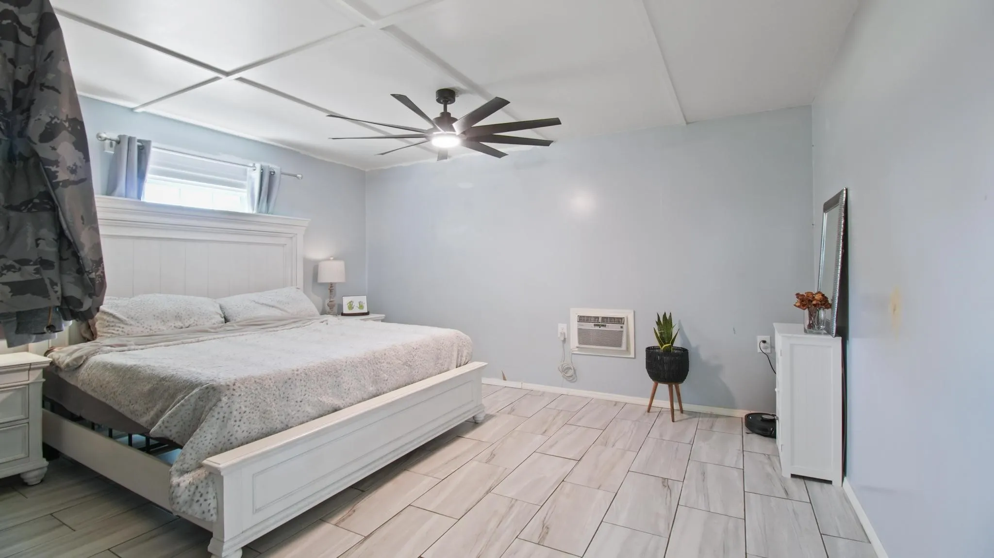 Single Family Residence For Sale in Wood County , 2792 Fm 49, Mineola, Texas 75773, 2 Bedroom, 1 Bathroom, 2 Garage spaces, 1,080 Sqft, built in 2015, mls#21280501, Real Estate Agent in Mineola, Homes For Sale in Wood county, Homes For Sale in Mineola, Realtor in Mineola Texas, Real Estate Brokerage Independent Realty Texas, Luminita Cordes Realtor