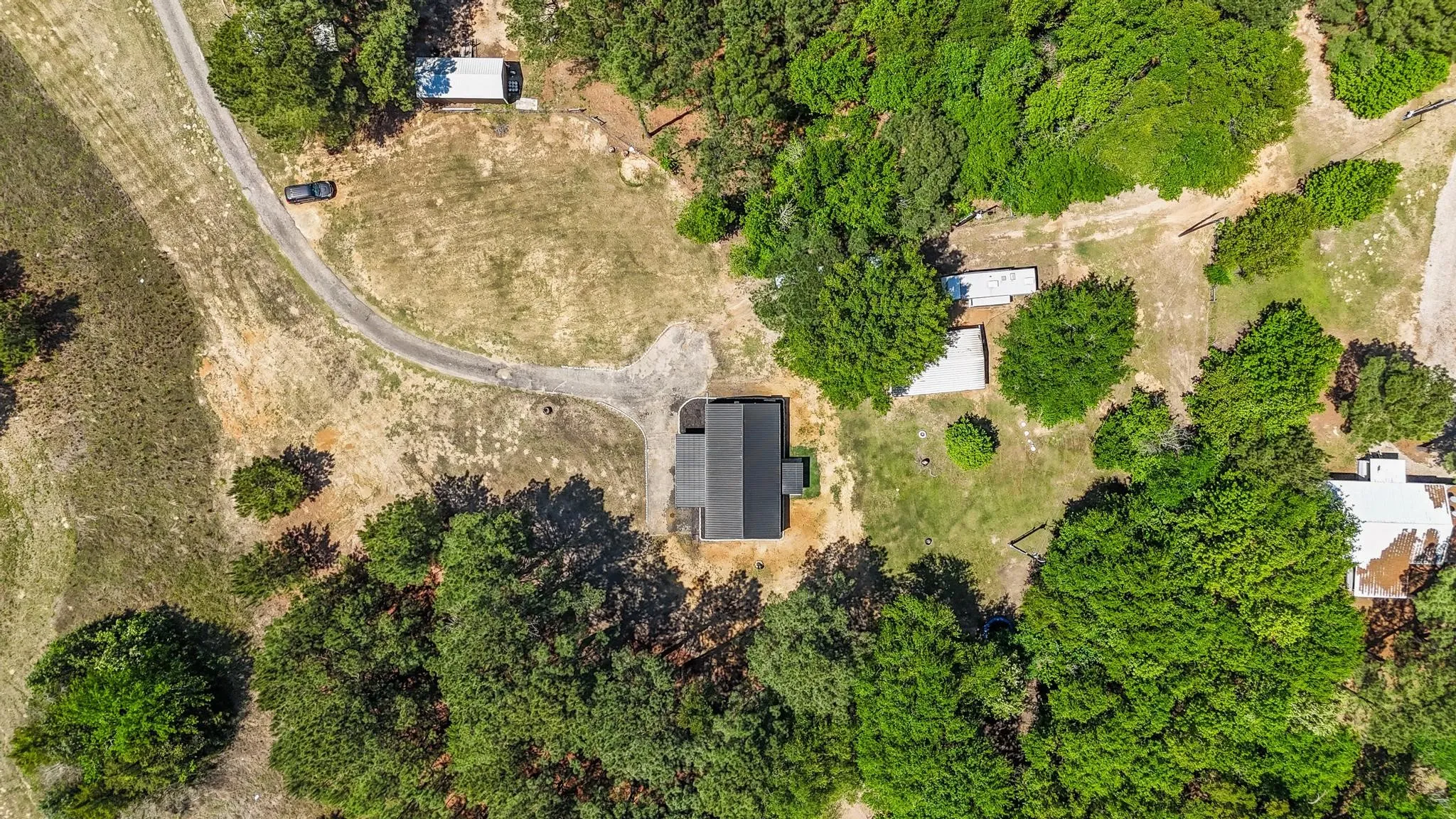 Single Family Residence For Sale in Wood County , 2792 Fm 49, Mineola, Texas 75773, 2 Bedroom, 1 Bathroom, 2 Garage spaces, 1,080 Sqft, built in 2015, mls#21280501, Real Estate Agent in Mineola, Homes For Sale in Wood county, Homes For Sale in Mineola, Realtor in Mineola Texas, Real Estate Brokerage Independent Realty Texas, Luminita Cordes Realtor