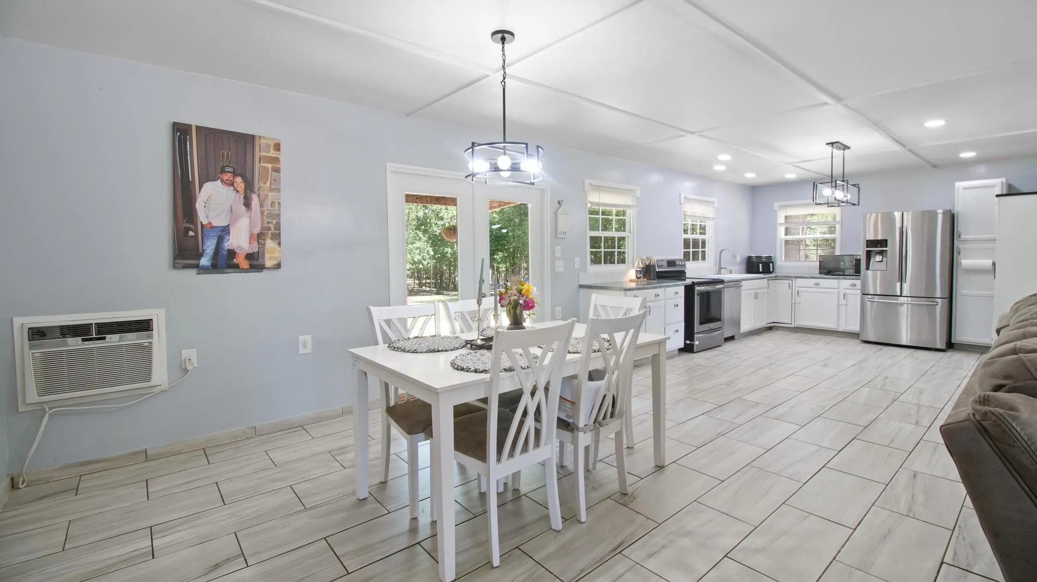 Single Family Residence For Sale in Wood County , 2792 Fm 49, Mineola, Texas 75773, 2 Bedroom, 1 Bathroom, 2 Garage spaces, 1,080 Sqft, built in 2015, mls#21280501, Real Estate Agent in Mineola, Homes For Sale in Wood county, Homes For Sale in Mineola, Realtor in Mineola Texas, Real Estate Brokerage Independent Realty Texas, Luminita Cordes Realtor