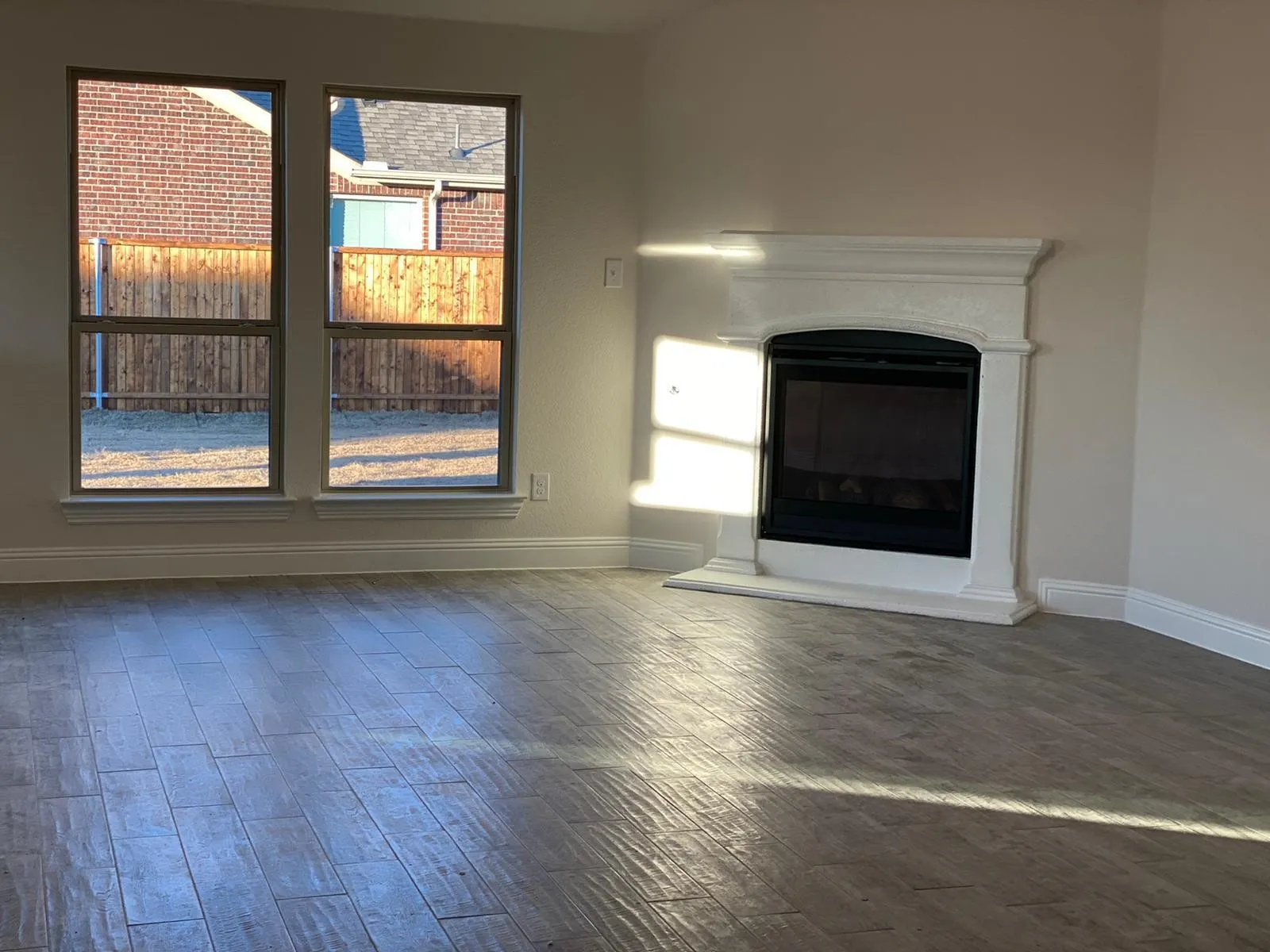 Single Family Residence For Sale in Collin County , 1301 Surrey Street, Melissa, Texas 75454, 3 Bedroom, 2 Bathroom, 2 Garage spaces, 1,722 Sqft, built in 2020, mls#21280431, Real Estate Agent in Melissa, Homes For Sale in Collin county, Homes For Sale in Melissa, Realtor in Melissa Texas, Real Estate Brokerage Independent Realty Texas, Luminita Cordes Realtor