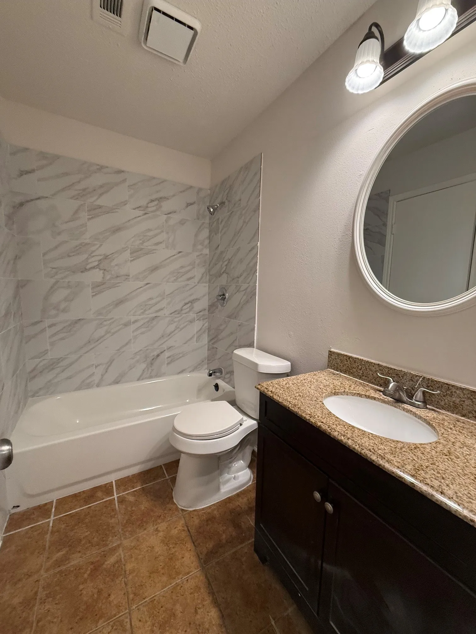 Single Family Residence For Sale in Dallas County , 1815 Lombard Street, Garland, Texas 75043, 3 Bedroom, 2 Bathroom, 2 Garage spaces, 1,234 Sqft, built in 1992, mls#21280520, Real Estate Agent in Garland, Homes For Sale in Dallas county, Homes For Sale in Garland, Realtor in Garland Texas, Real Estate Brokerage Independent Realty Texas, Luminita Cordes Realtor