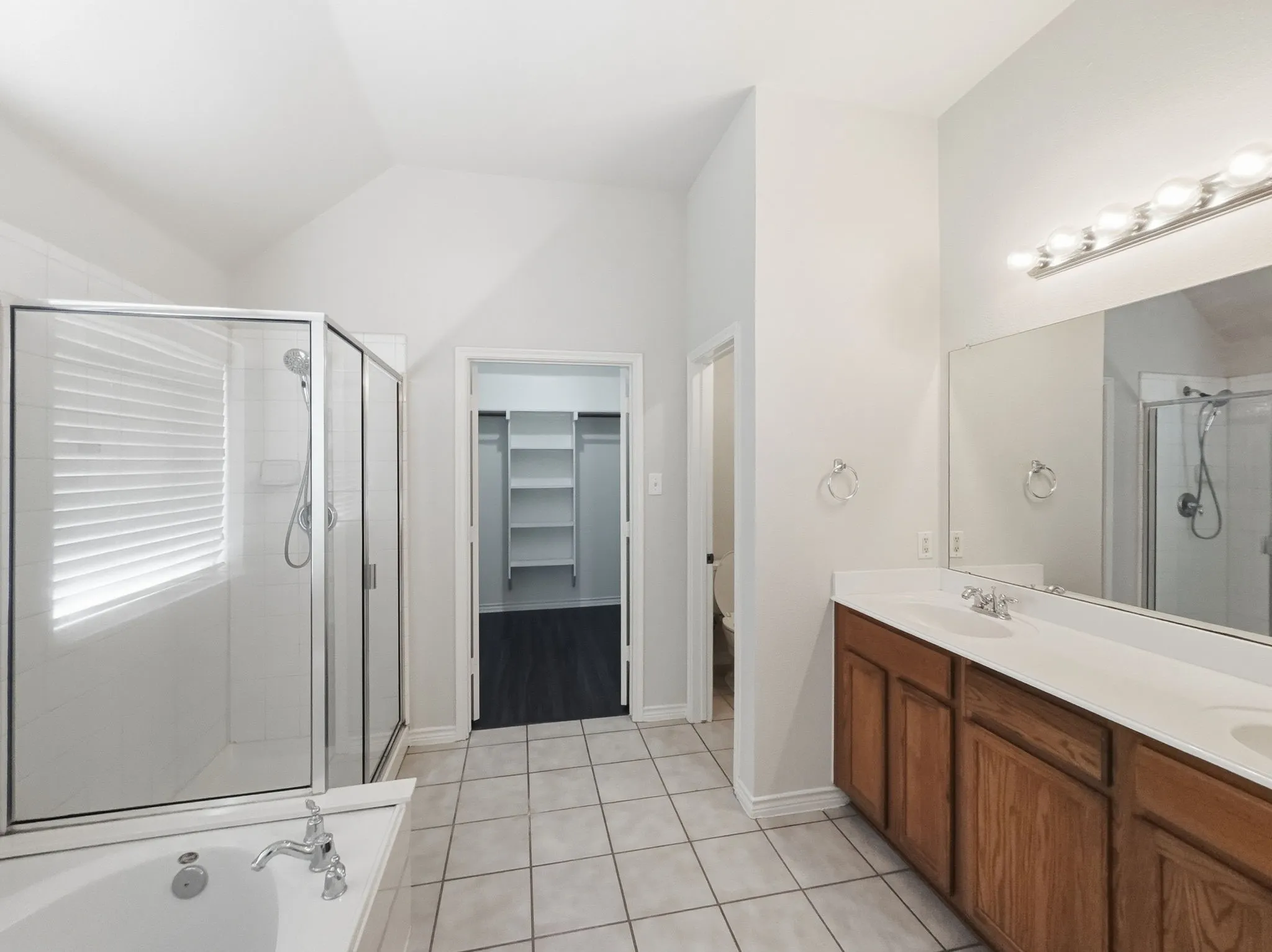 Single Family Residence For Rent in Denton County , 1237 Chattahoochee Drive, Savannah, Texas 76227, 4 Bedroom, 2 Bathroom, 2 Garage spaces, 1,759 Sqft, built in 2006, mls#21280530, Real Estate Agent in Savannah, Homes For Rent in Denton county, Homes For Rent in Savannah, Realtor in Savannah Texas, Real Estate Brokerage Independent Realty Texas, Luminita Cordes Realtor
