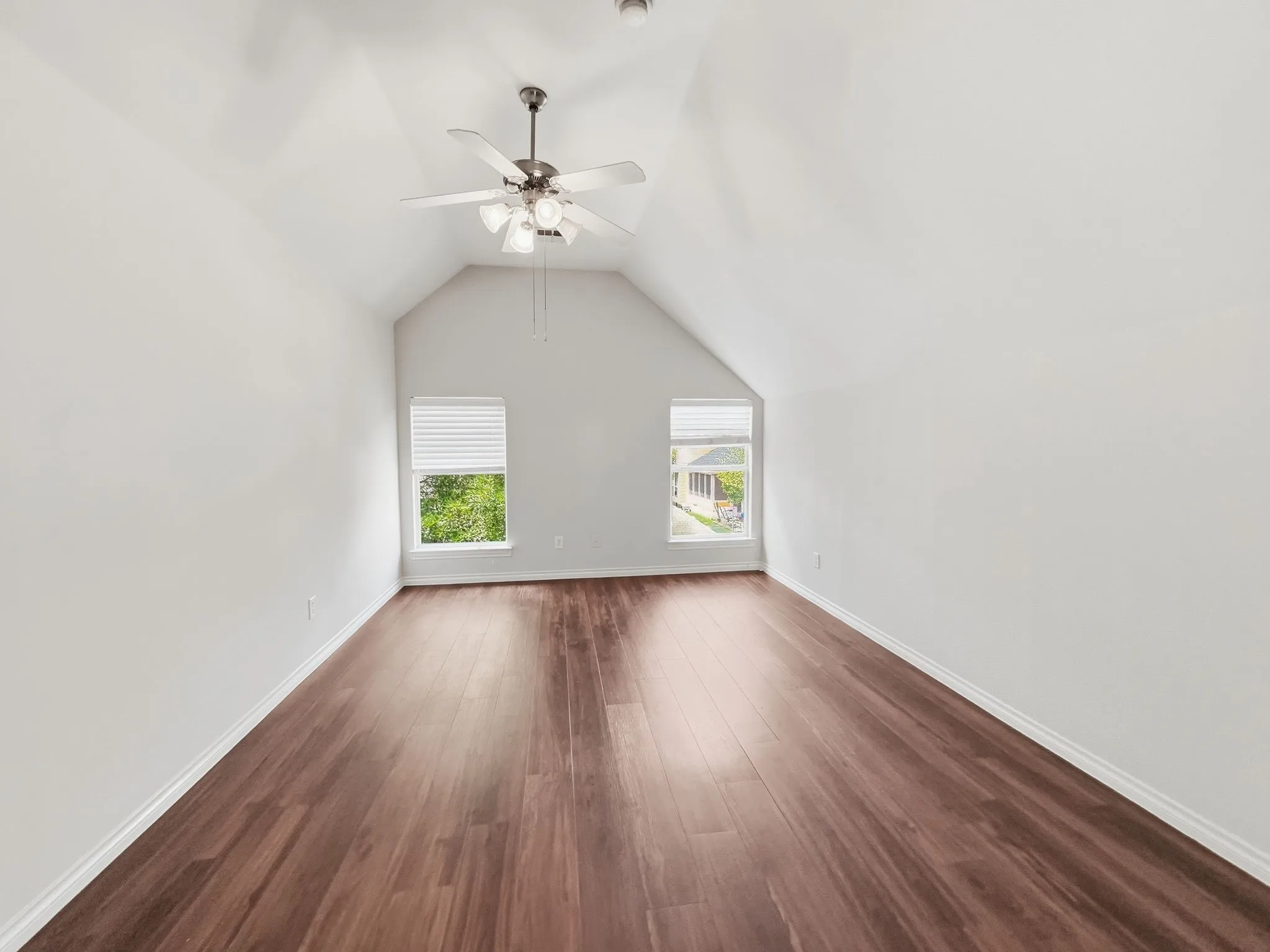 Single Family Residence For Rent in Denton County , 1237 Chattahoochee Drive, Savannah, Texas 76227, 4 Bedroom, 2 Bathroom, 2 Garage spaces, 1,759 Sqft, built in 2006, mls#21280530, Real Estate Agent in Savannah, Homes For Rent in Denton county, Homes For Rent in Savannah, Realtor in Savannah Texas, Real Estate Brokerage Independent Realty Texas, Luminita Cordes Realtor