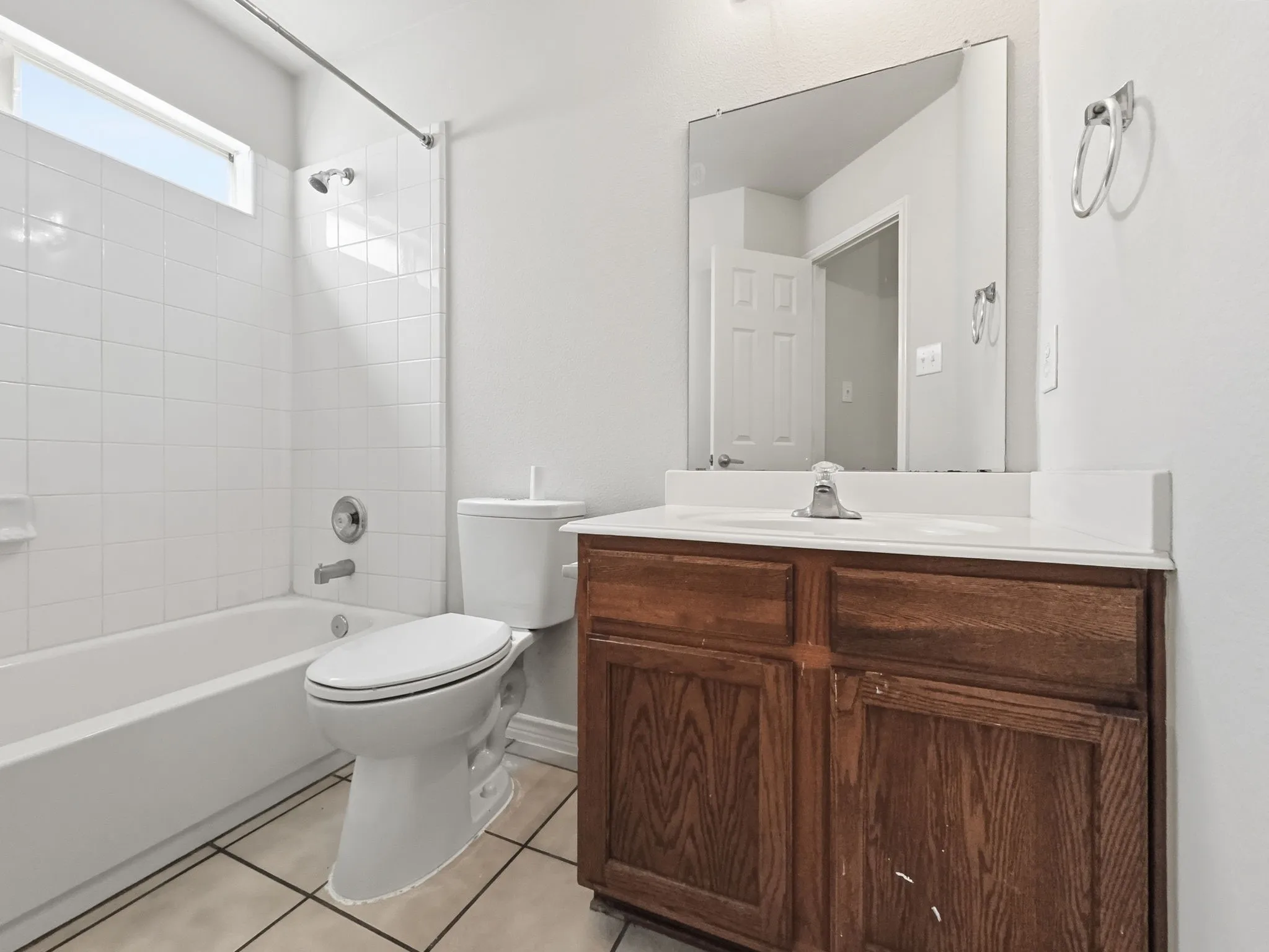Single Family Residence For Rent in Denton County , 1237 Chattahoochee Drive, Savannah, Texas 76227, 4 Bedroom, 2 Bathroom, 2 Garage spaces, 1,759 Sqft, built in 2006, mls#21280530, Real Estate Agent in Savannah, Homes For Rent in Denton county, Homes For Rent in Savannah, Realtor in Savannah Texas, Real Estate Brokerage Independent Realty Texas, Luminita Cordes Realtor