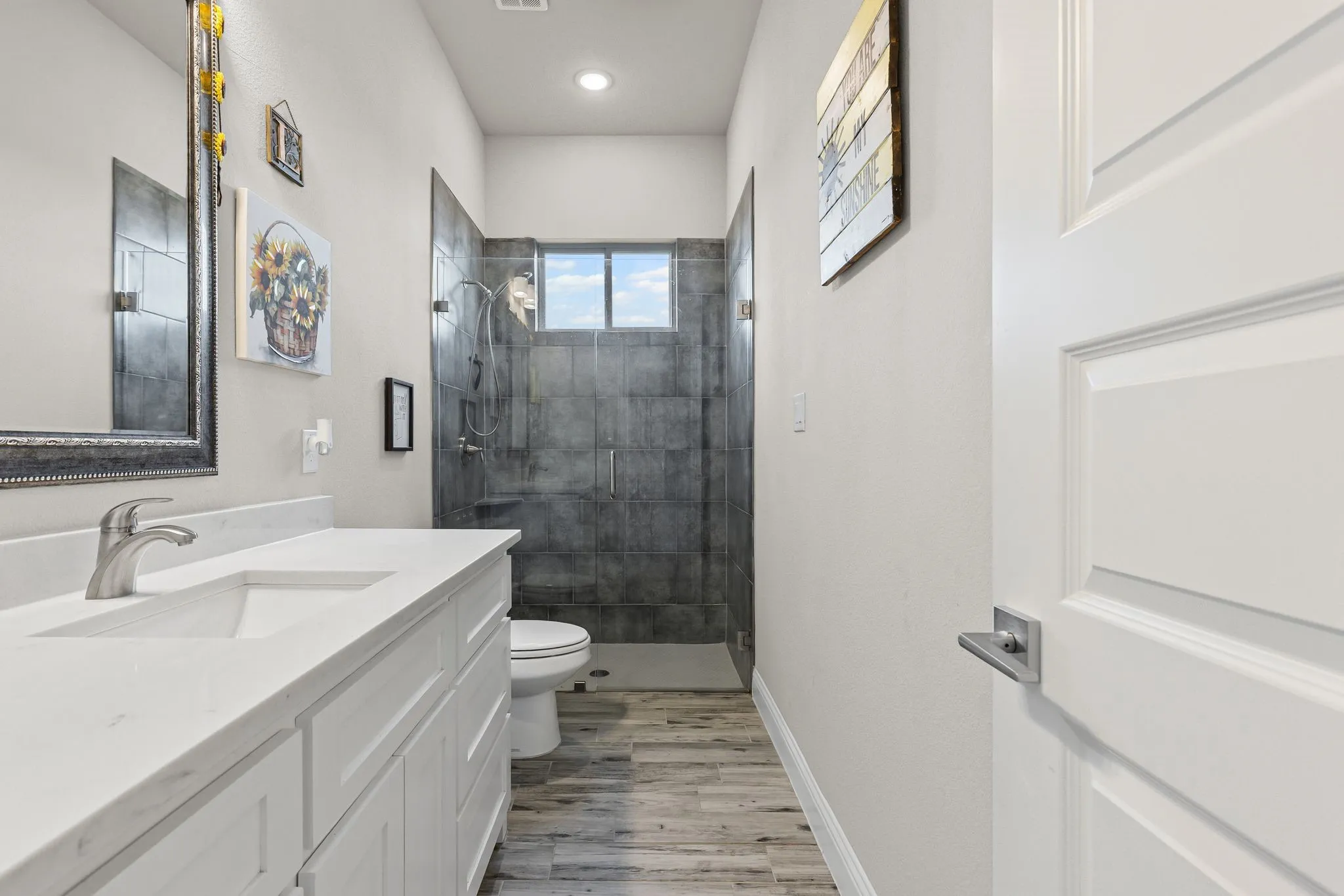 Single Family Residence For Sale in Fannin County , 1094 County Road 4850, Leonard, Texas 75452, 4 Bedrooms, 3 Bathrooms, 2 Garage spaces, 2,463 Sqft, built in 2023, Price $540,000, mls#21279986, Real Estate Agent in Leonard, Homes For Sale in Fannin county, Homes For Sale in Leonard, Realtor in Leonard Texas, Real Estate Brokerage Independent Realty Texas, Luminita Cordes Realtor
