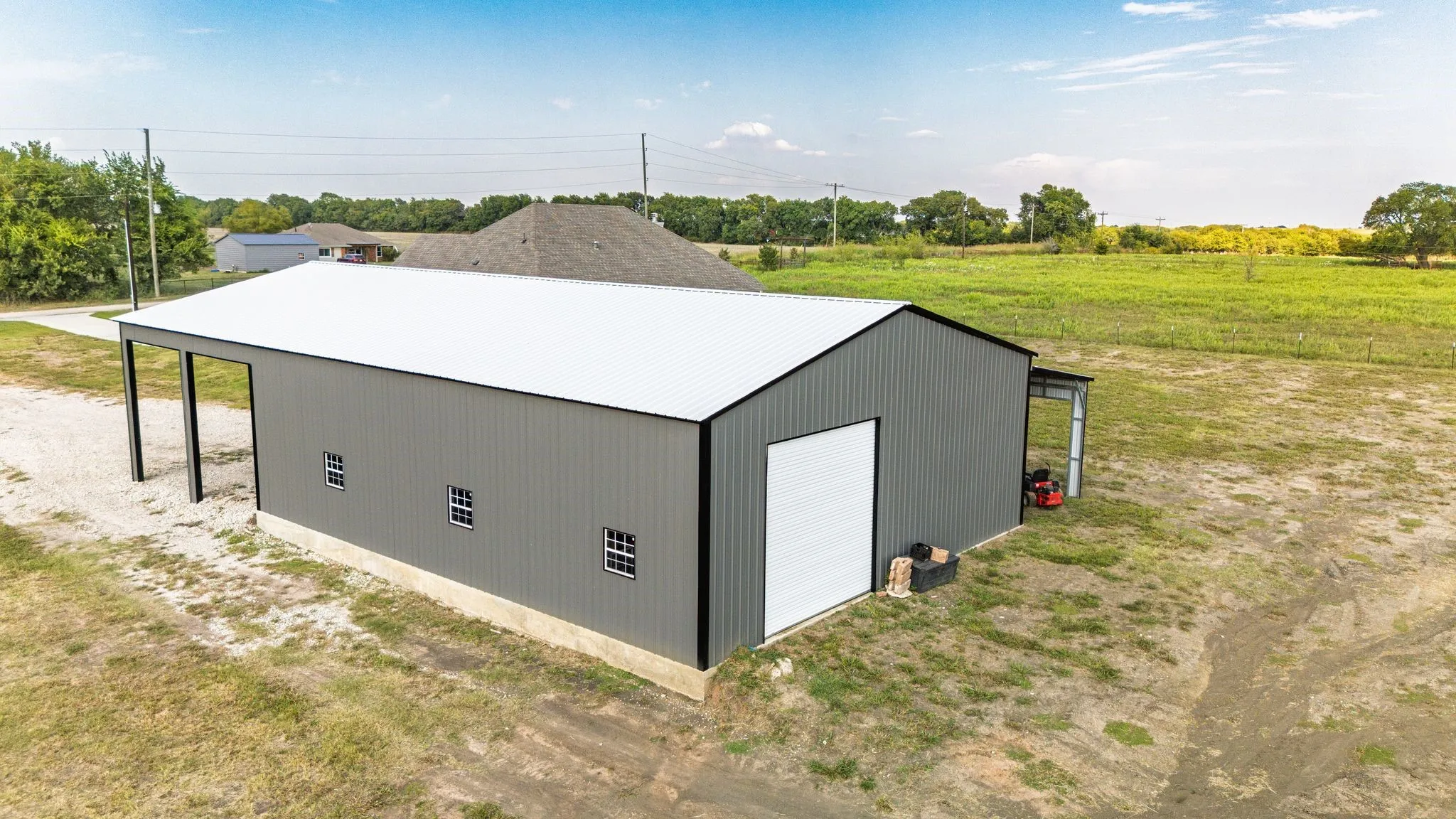 Single Family Residence For Sale in Fannin County , 1094 County Road 4850, Leonard, Texas 75452, 4 Bedrooms, 3 Bathrooms, 2 Garage spaces, 2,463 Sqft, built in 2023, Price $540,000, mls#21279986, Real Estate Agent in Leonard, Homes For Sale in Fannin county, Homes For Sale in Leonard, Realtor in Leonard Texas, Real Estate Brokerage Independent Realty Texas, Luminita Cordes Realtor