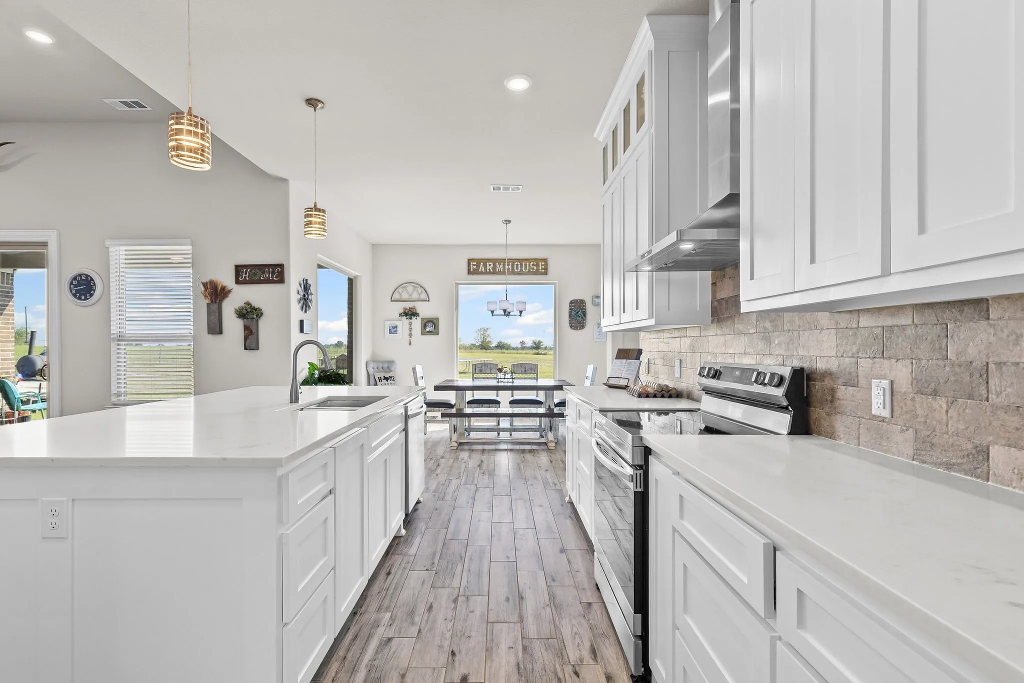 Single Family Residence For Sale in Fannin County , 1094 County Road 4850, Leonard, Texas 75452, 4 Bedrooms, 3 Bathrooms, 2 Garage spaces, 2,463 Sqft, built in 2023, Price $540,000, mls#21279986, Real Estate Agent in Leonard, Homes For Sale in Fannin county, Homes For Sale in Leonard, Realtor in Leonard Texas, Real Estate Brokerage Independent Realty Texas, Luminita Cordes Realtor