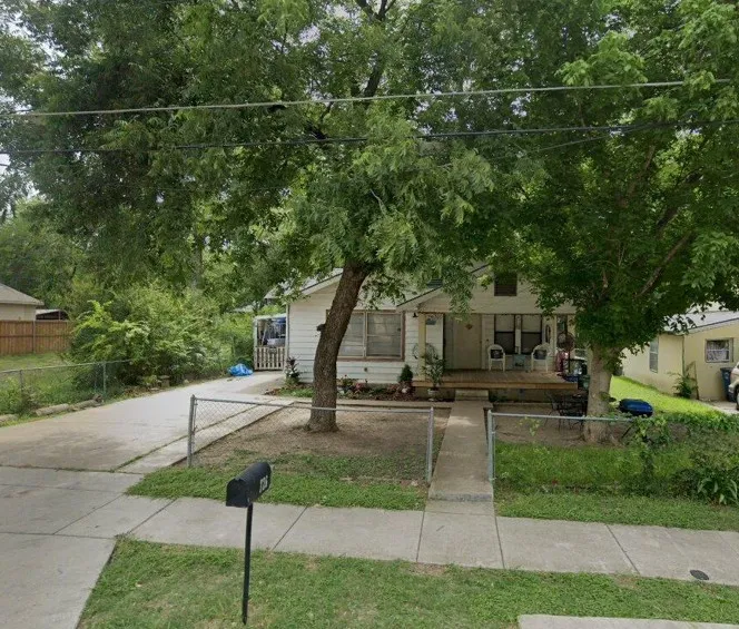 Single Family Residence For Sale in Dallas County , 726 Helena Street, Dallas, Texas 75217, 3 Bedrooms, 2 Bathrooms, Garage spaces, 1,294 Sqft, built in 1955, Price $119,999, mls#21264492, Real Estate Agent in Dallas, Homes For Sale in Dallas county, Homes For Sale in Dallas, Realtor in Dallas Texas, Real Estate Brokerage Independent Realty Texas, Luminita Cordes Realtor
