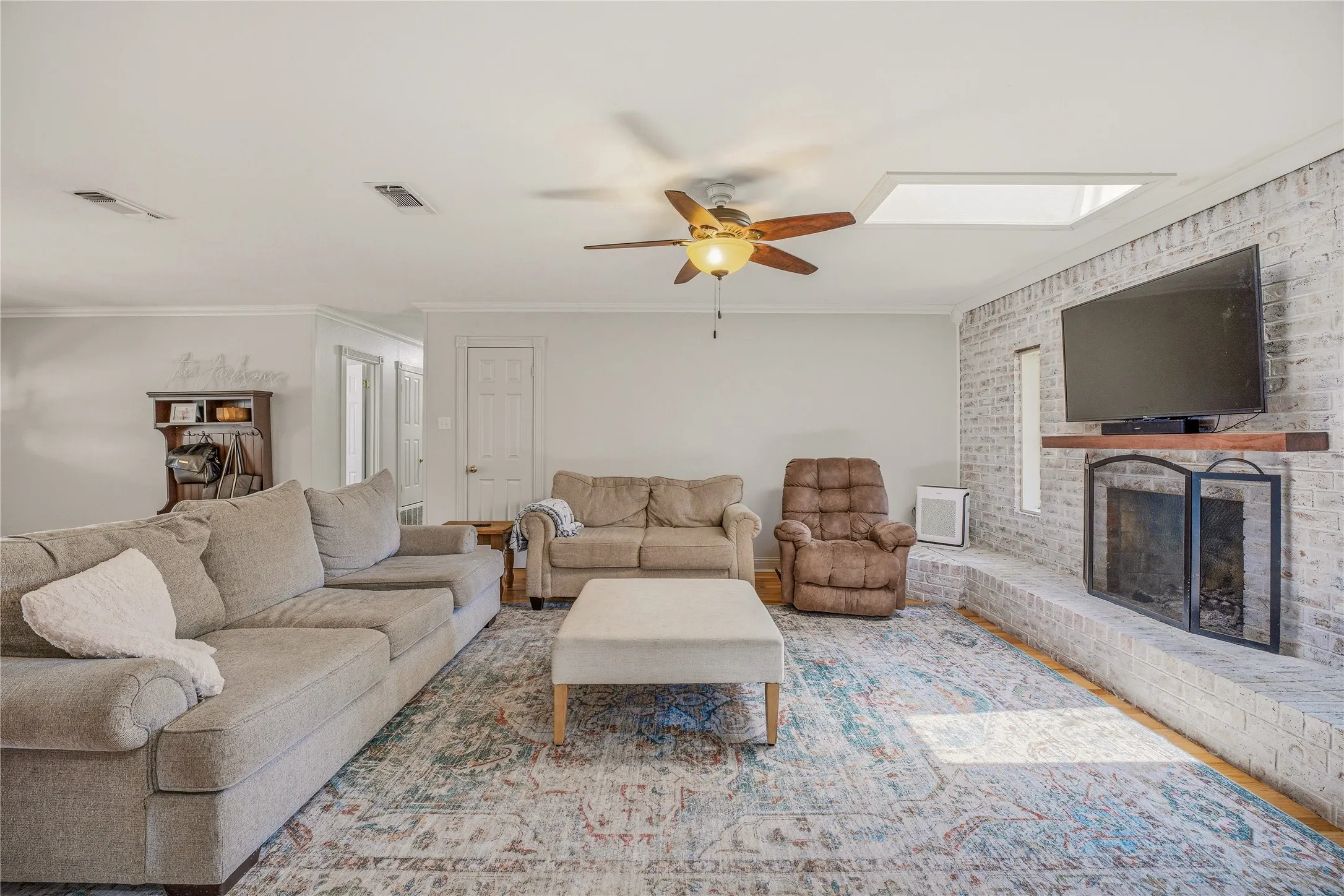 Single Family Residence For Sale in Erath County , 510 Spring Meadow Street, Stephenville, Texas 76401, 3 Bedroom, 2 Bathroom, 2 Garage spaces, 1,824 Sqft, built in 1980, mls#21280525, Real Estate Agent in Stephenville, Homes For Sale in Erath county, Homes For Sale in Stephenville, Realtor in Stephenville Texas, Real Estate Brokerage Independent Realty Texas, Luminita Cordes Realtor