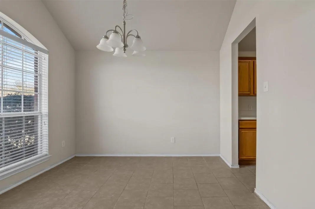 Single Family Residence For Rent in Collin County , 1117 Shaker Run, Mc Kinney, Texas 75069, 3 Bedroom, 2 Bathroom, 2 Garage spaces, 1,469 Sqft, built in 2001, mls#21280566, Real Estate Agent in Mc Kinney, Homes For Rent in Collin county, Homes For Rent in Mc Kinney, Realtor in Mc Kinney Texas, Real Estate Brokerage Independent Realty Texas, Luminita Cordes Realtor