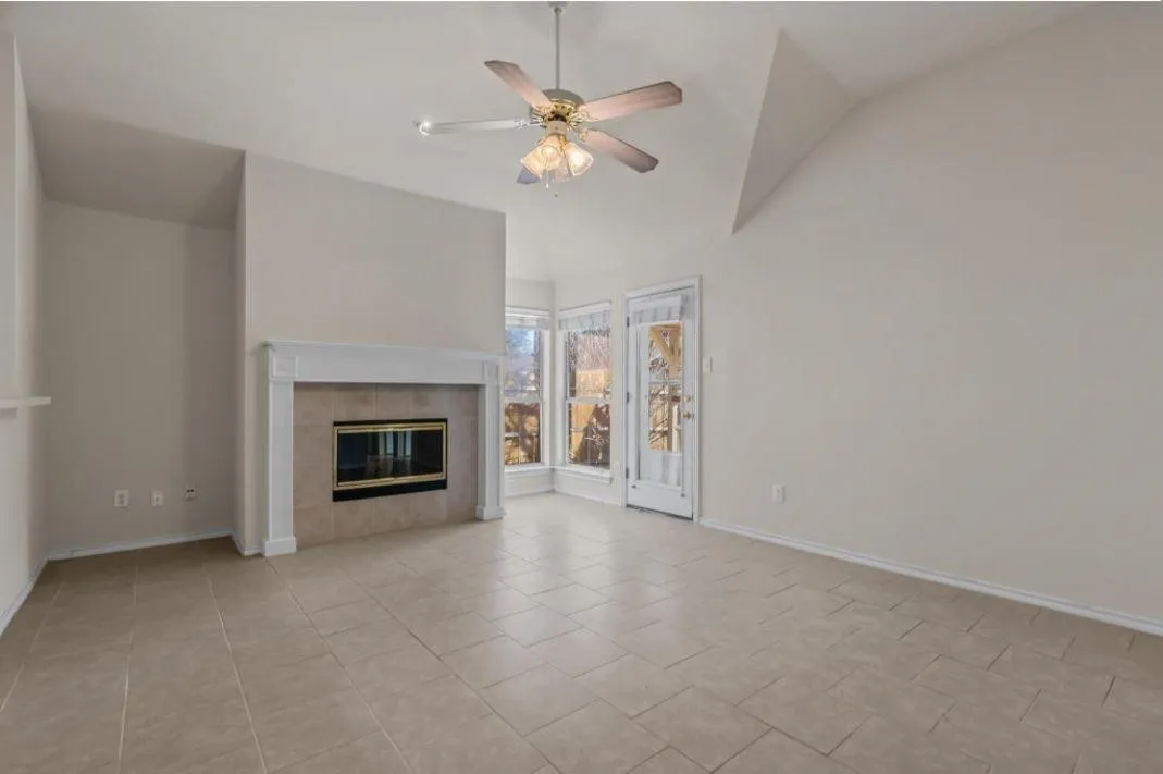 Single Family Residence For Rent in Collin County , 1117 Shaker Run, Mc Kinney, Texas 75069, 3 Bedroom, 2 Bathroom, 2 Garage spaces, 1,469 Sqft, built in 2001, mls#21280566, Real Estate Agent in Mc Kinney, Homes For Rent in Collin county, Homes For Rent in Mc Kinney, Realtor in Mc Kinney Texas, Real Estate Brokerage Independent Realty Texas, Luminita Cordes Realtor